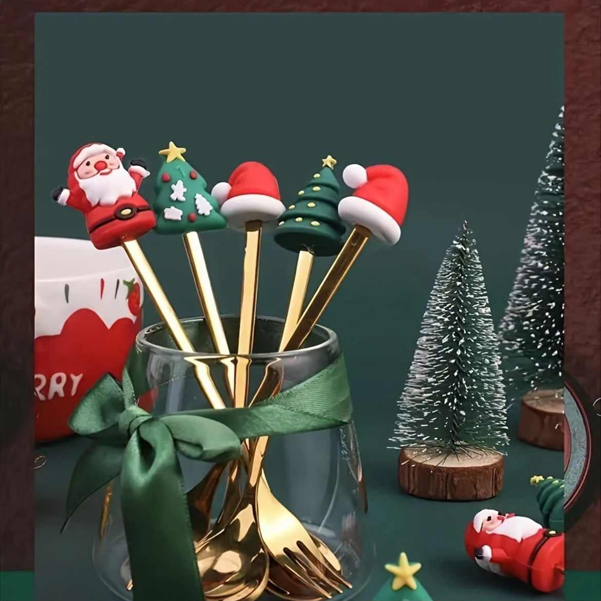 Set of 4/6 Stainless Steel Spoons with Cartoon Figurines for Holidays and Daily Use