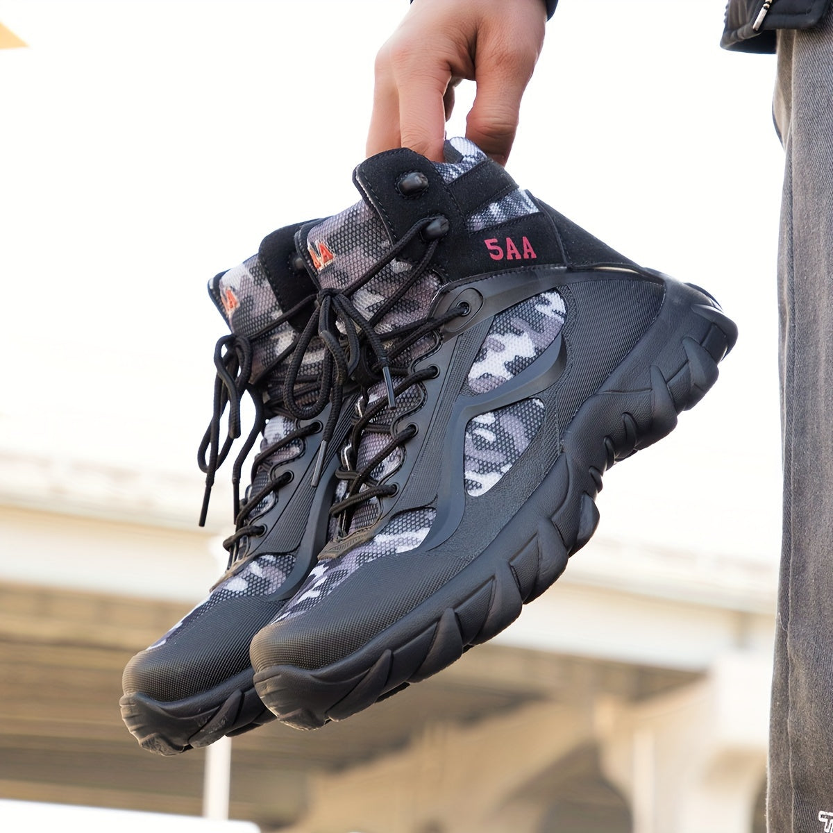 Men's High Top Hiking Boots Durable Outdoor Non-slip Lace Up All-Season Solid Color