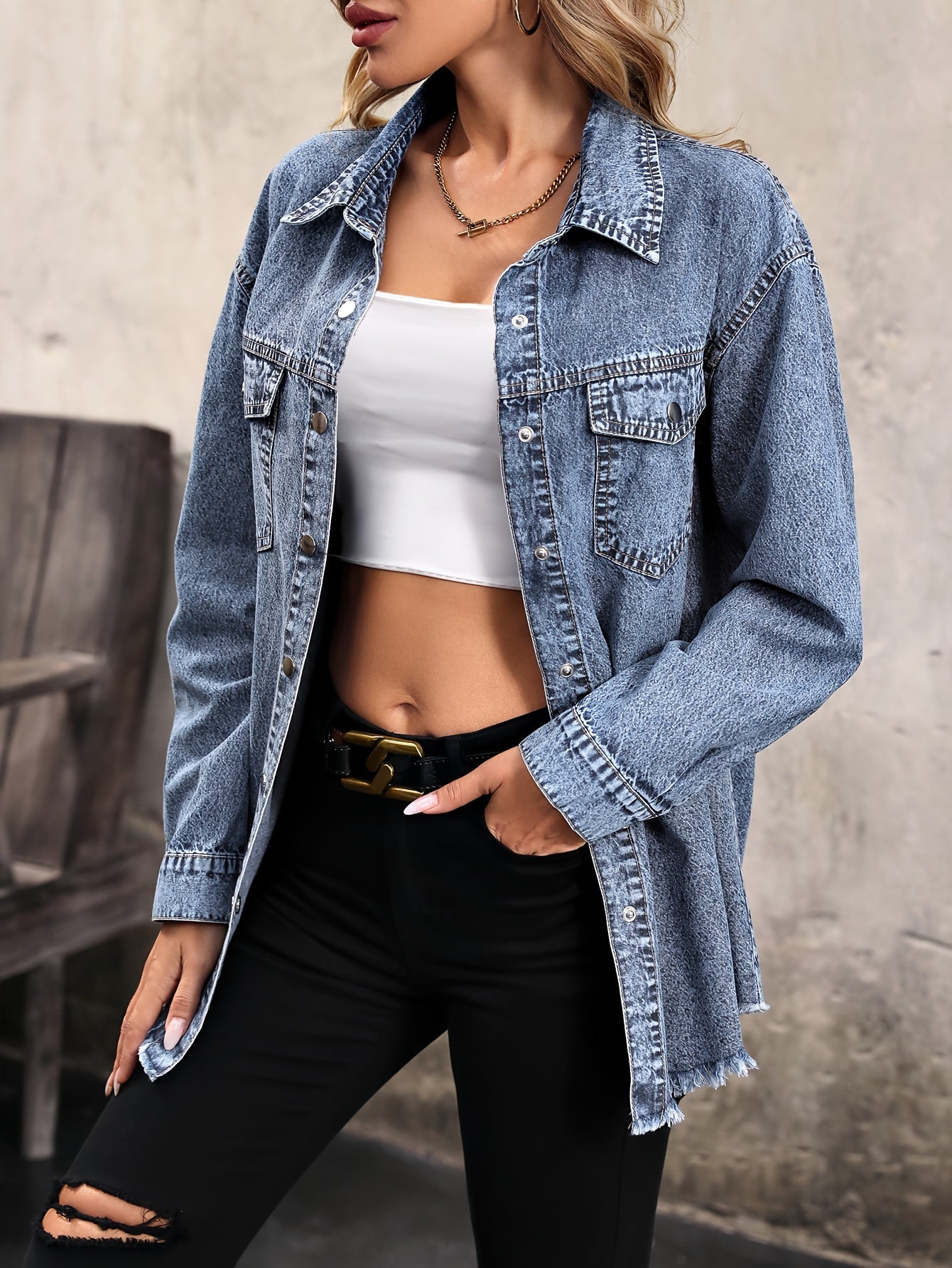 Women's Light Blue Denim Shirt Long Sleeve Button-Up Pockets Fall Spring