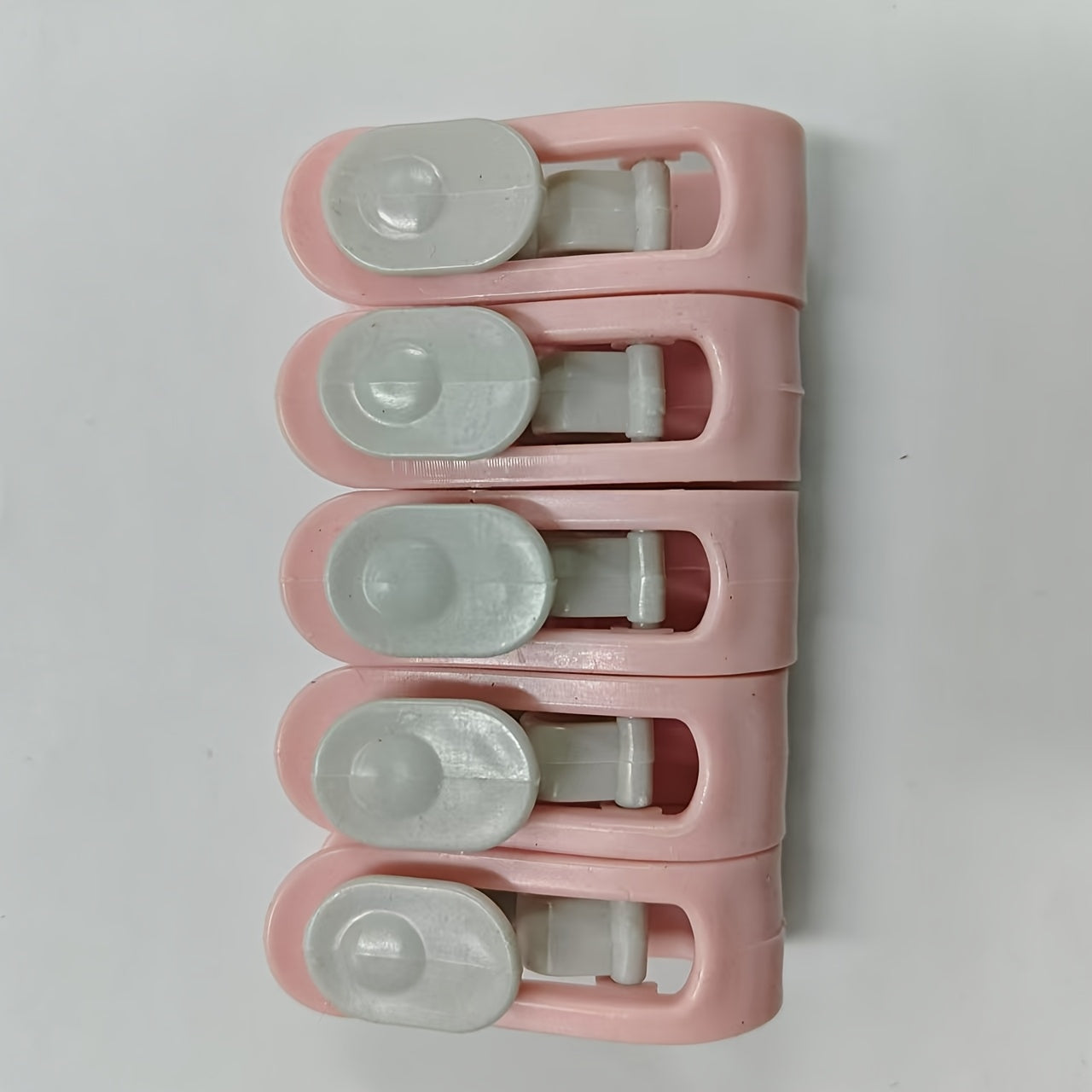 Set of 5 Non-Slip Duvet Clips Polypropylene Blanket Holders for Clothes Curtains Socks