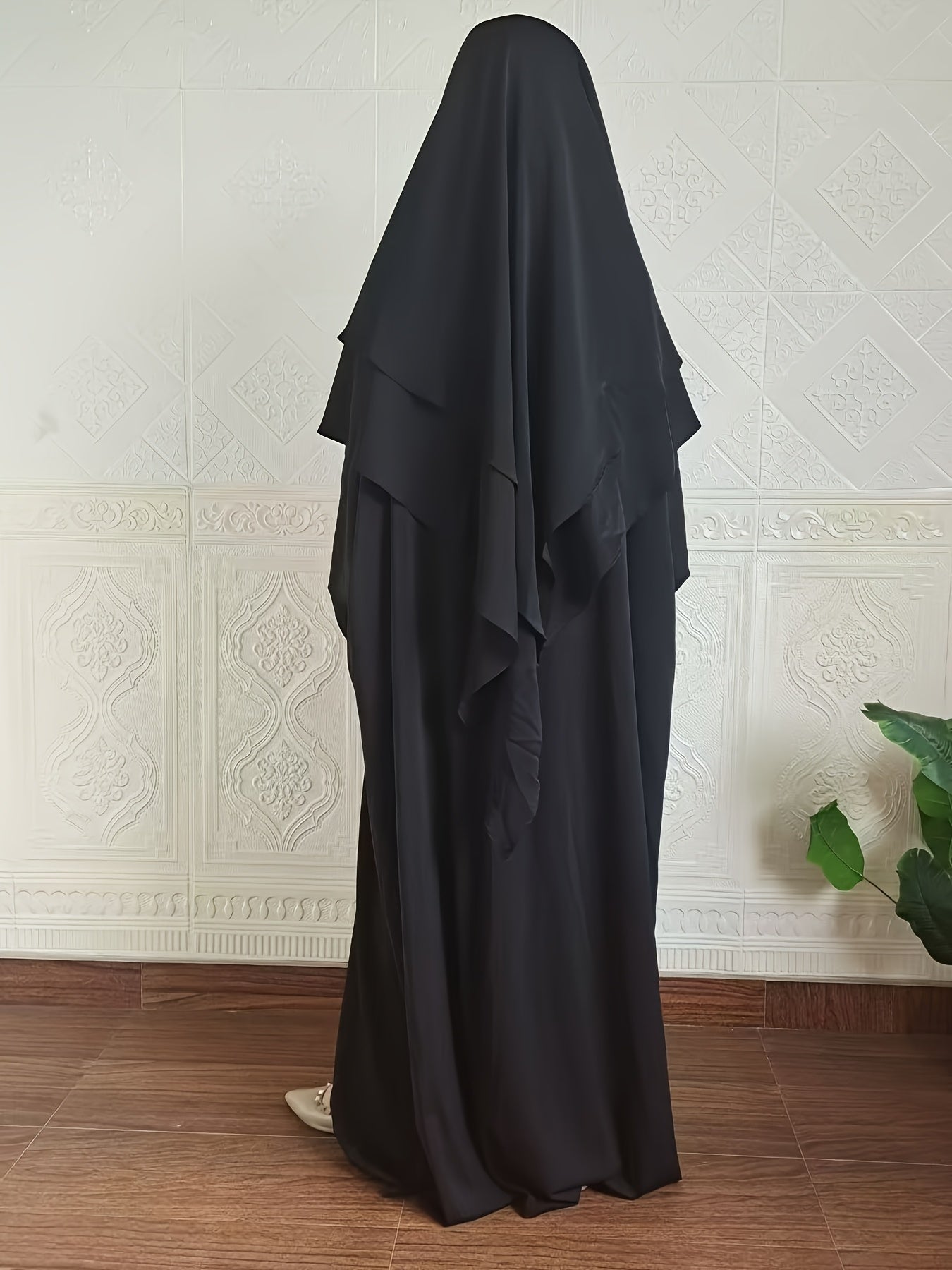 Plus o'lchamli ayollar uchun bir-biriga mos bo'lgan rangli ro'ba va kiyimlar to'plami Ramazon Islomiy namoz uchun