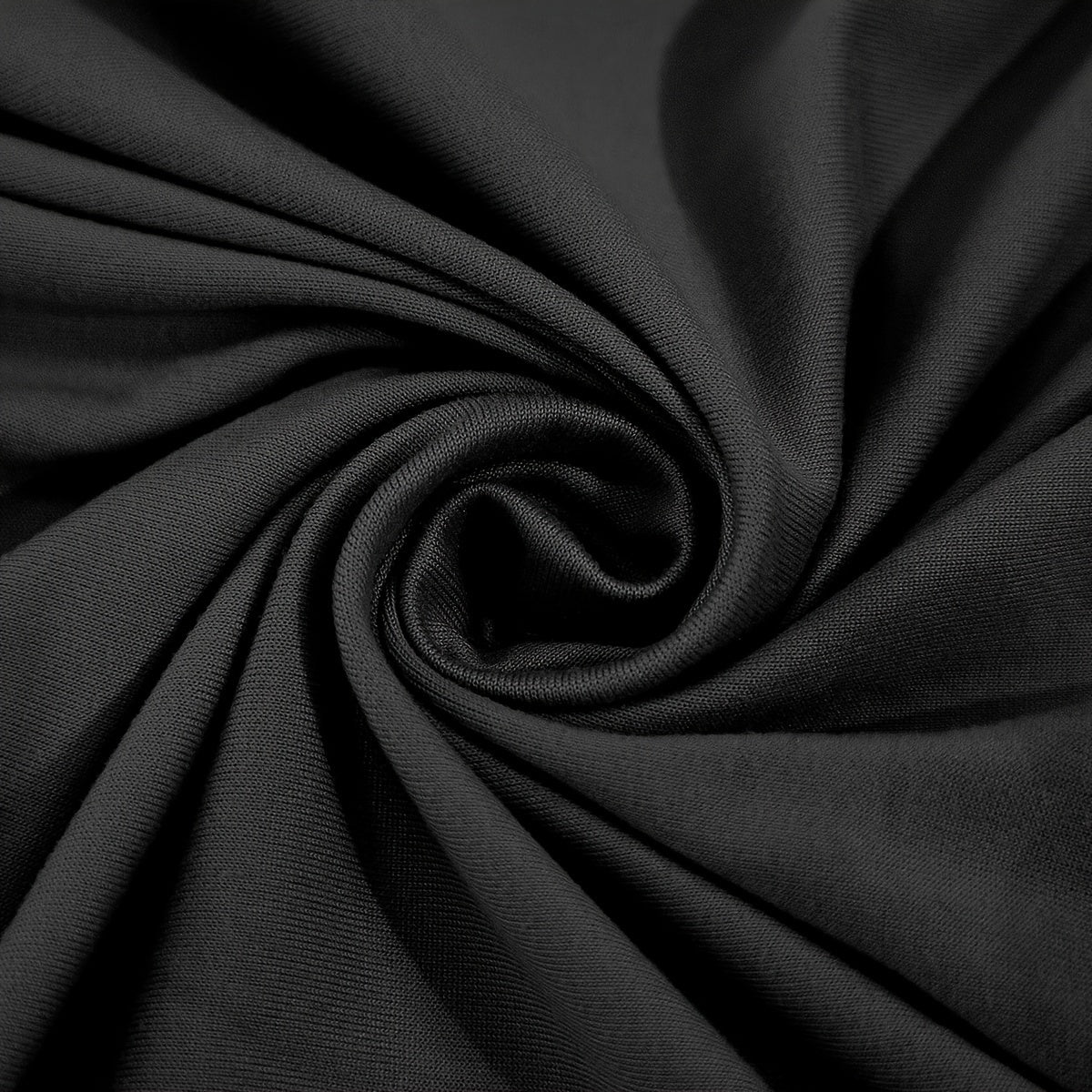 Cho'ziladigan suv o'tkazmaydigan stul qopqog'i. Klassik uslub, polyester va spandeks aralashmasidan tayyorlangan. Mashinada yuvish mumkin, elastik lenta bilan yopiladi. Qumlangan hunarmandchilik. Uy yotoqxona bezatish uchun ideal.