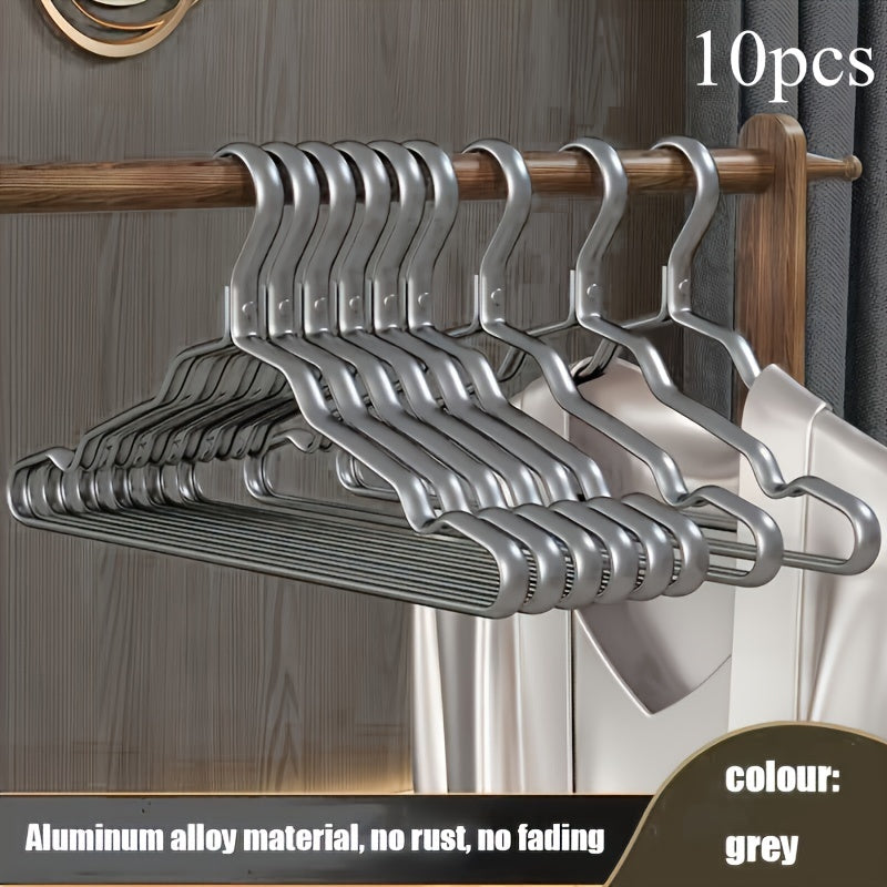 Pack of 10 Metal Hangers Non-Slip Seamless Coat and Clothing Organizer
