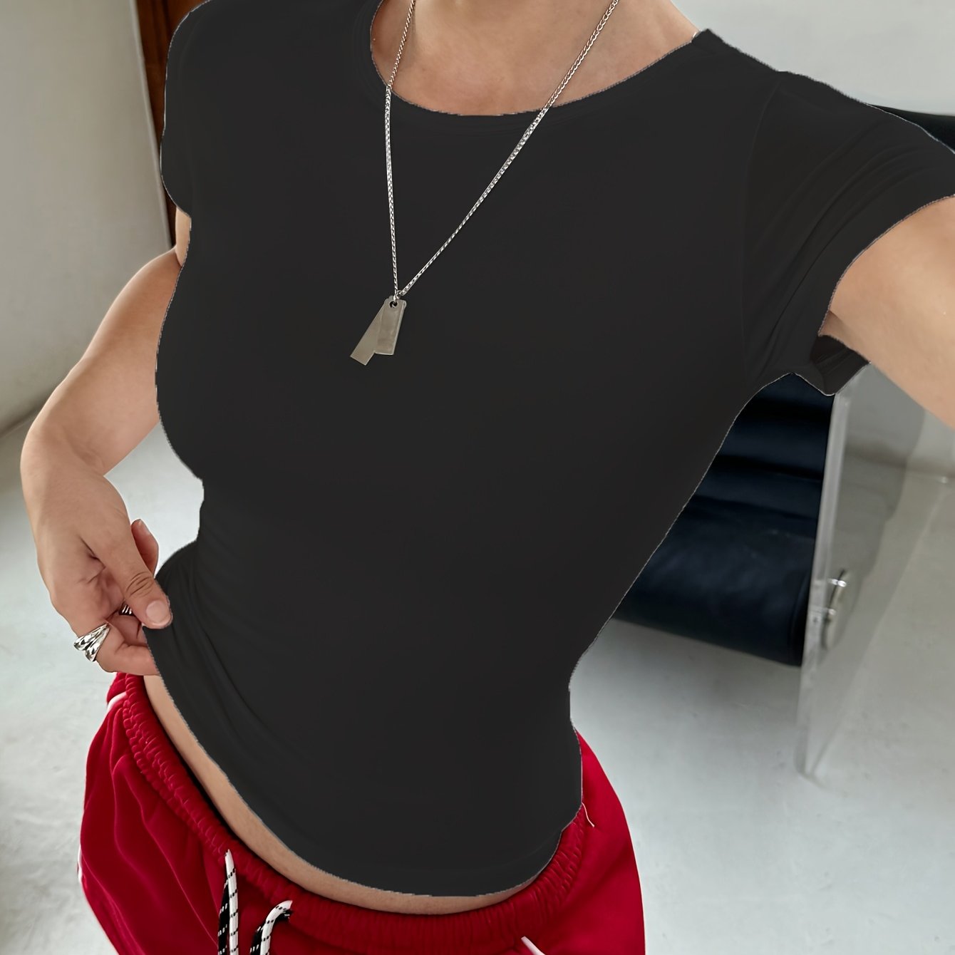 Slim Fit Round Neck T-Shirt for Men Solid Color Micro Elastic Polyester Casual