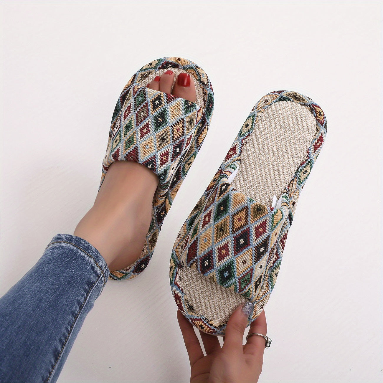Women's Breathable Summer Slippers Non-Slip Diamond Pattern Home Use