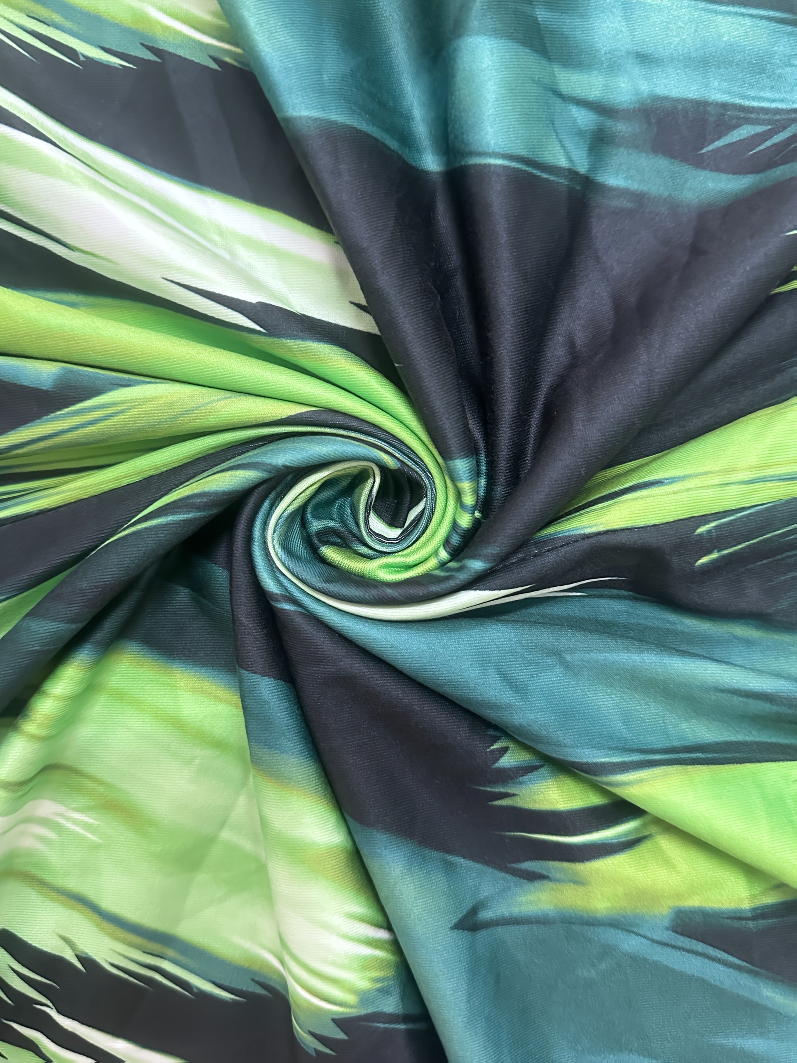 Katta o'lchamdagi rangli tank libosi, qolsiz, krujka bo'yin, ayollar kiyimlari