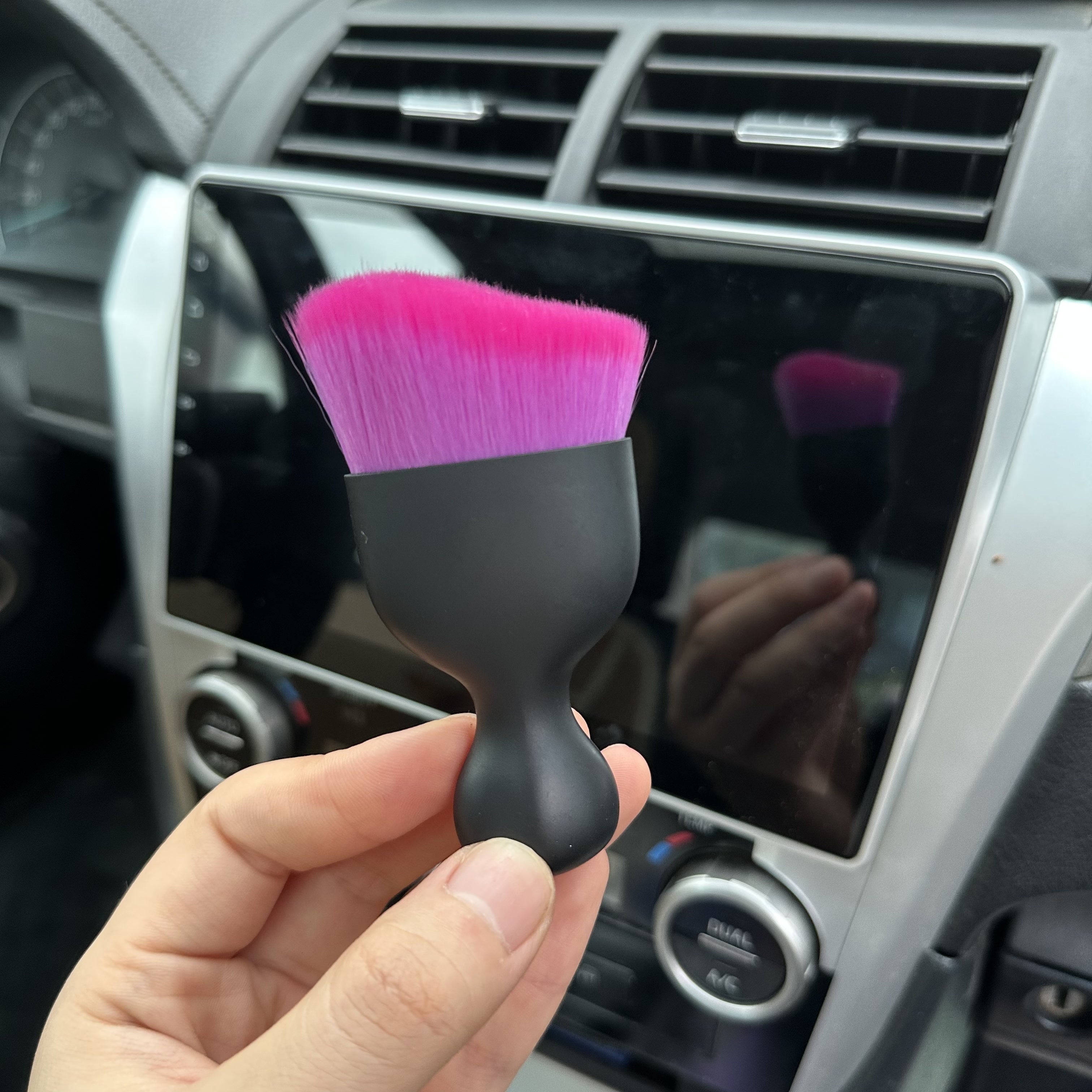 Dual-Color Soft Bristle Car Interior Detailing Brush Compact Size Ergonomic Handle