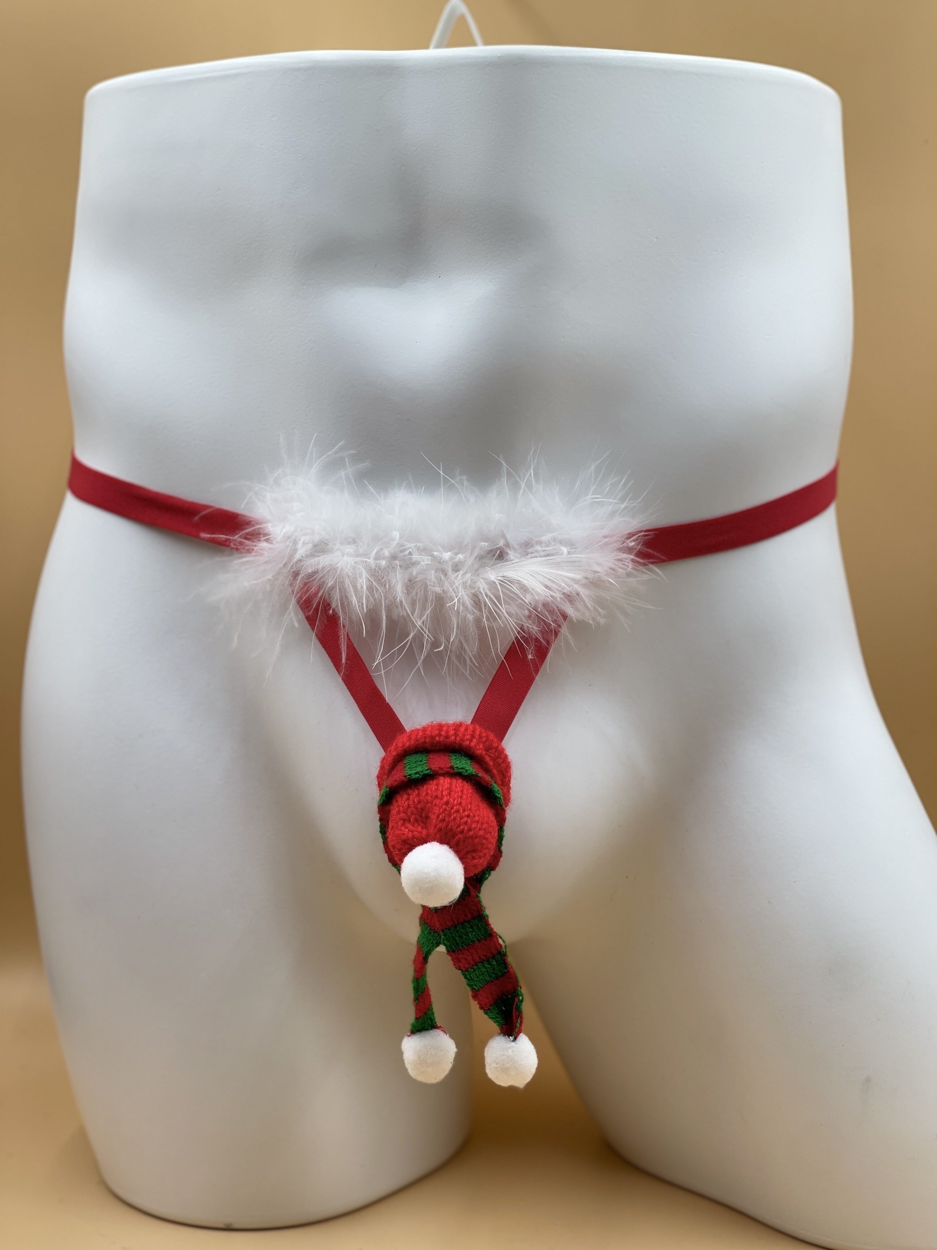 Erkaklar uchun jozibali, nafas oladigan thong uslubidagi ichki kiyimlar, sport qo'llab-quvvatlovchilari.