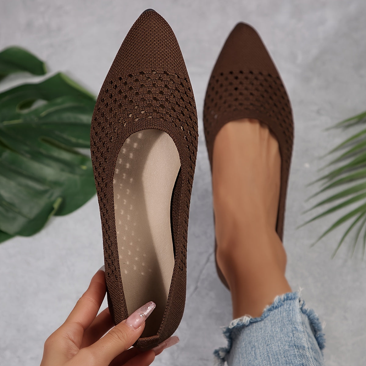 Women's Solid Color Knitted Pointed Toe Flats Comfortable Shoes