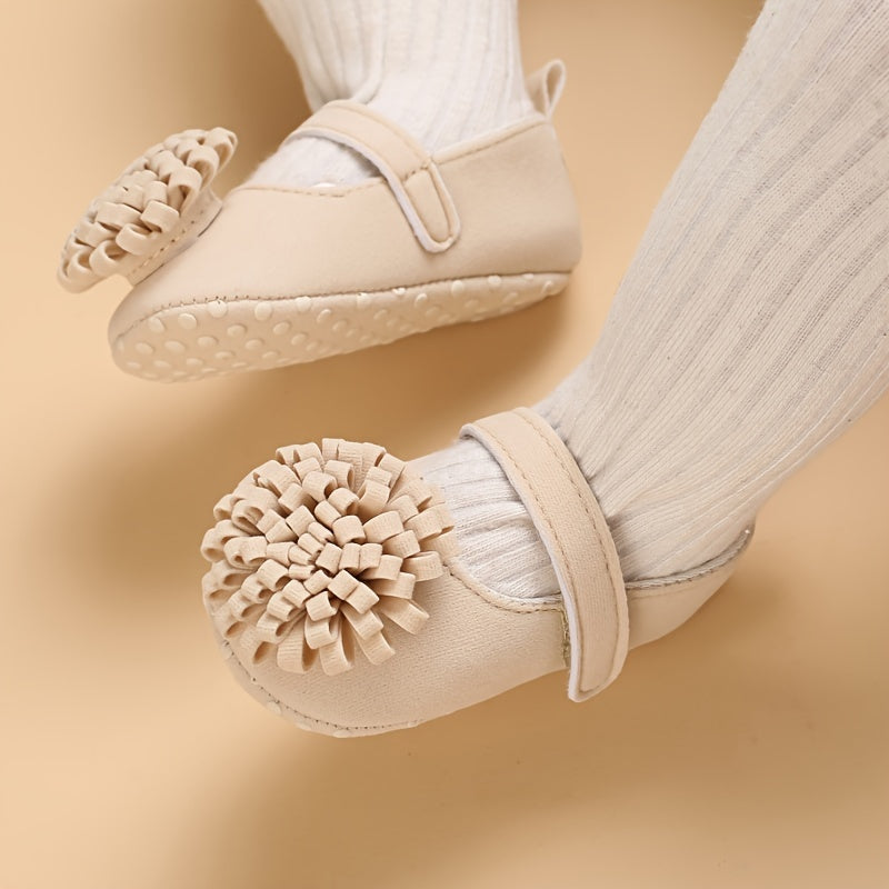 Girls Baby Shoes for First Steps Spring and Autumn Fabric Soft Sole with Flower Decorations