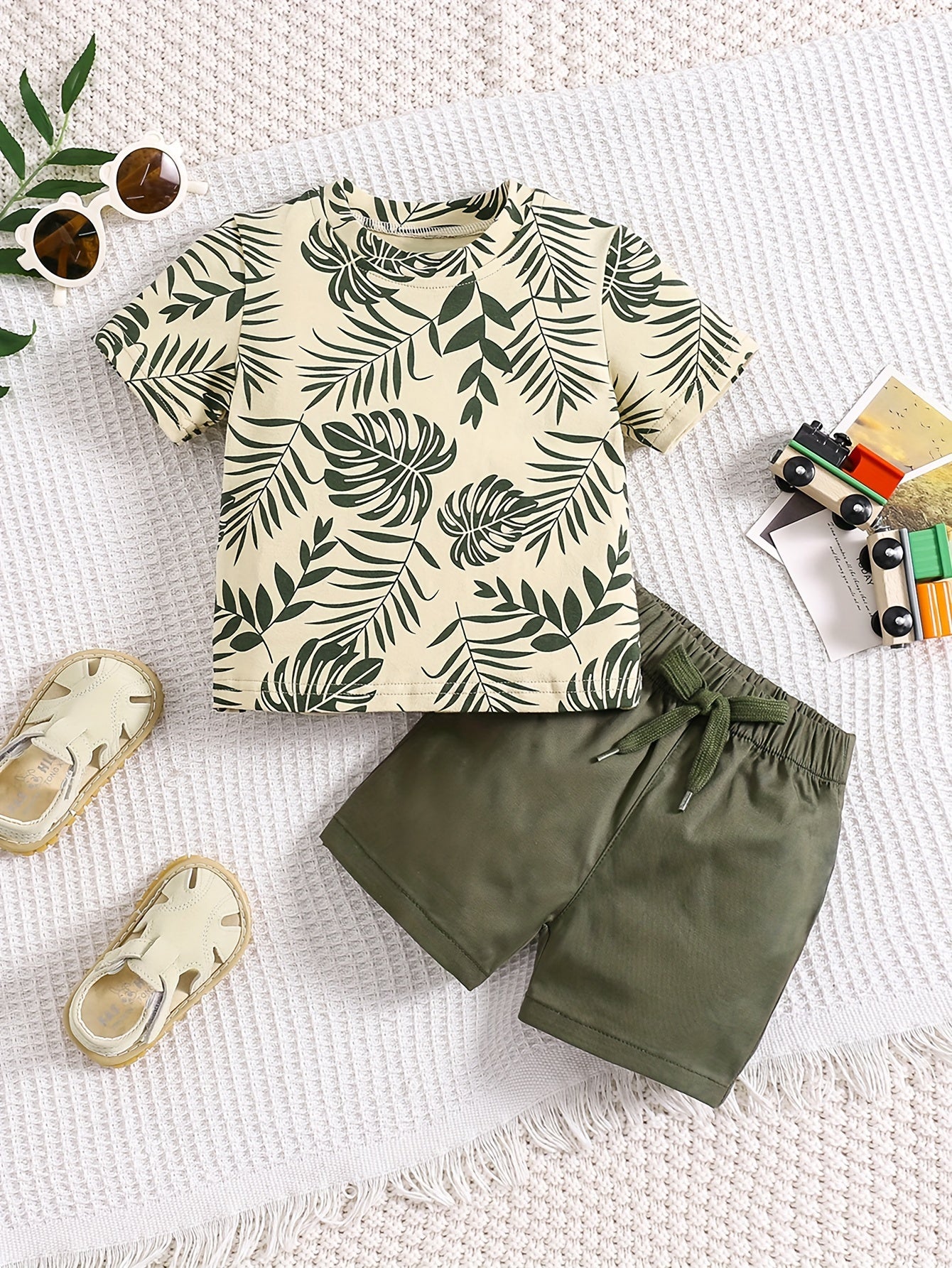 Boys' Cotton Leaf Print Casual Outfit Short Sleeve Tee & Drawstring Shorts Spring Summer