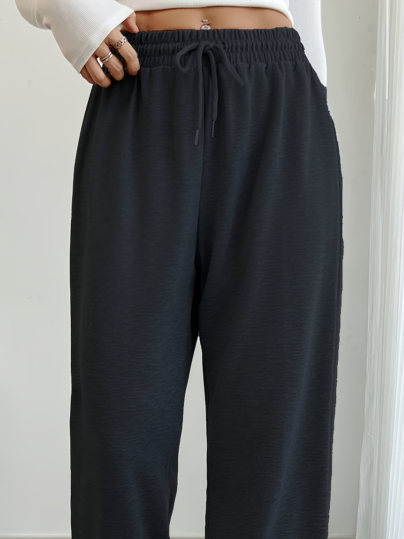 Men's Grey Polyester Joggers with Elastic Waistband Drawstring Long Casual Pants for Spring and Autumn