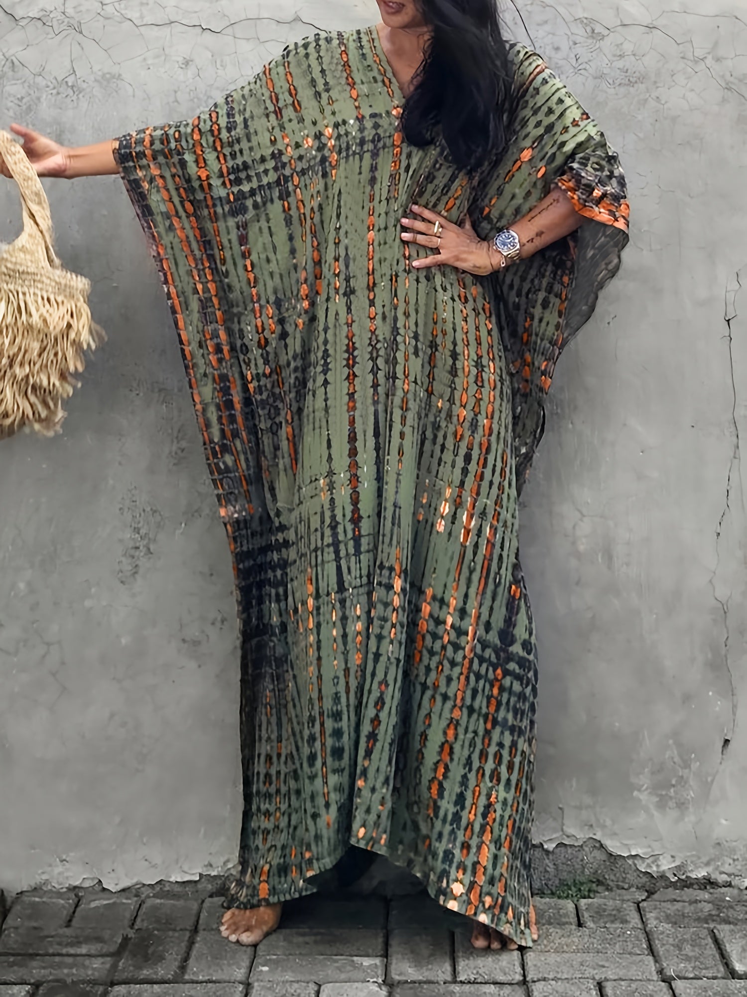 Ayollar uchun kattaroq o'lchamdagi chiziqli turk kaftan kiyi V-shakllı bo'yinli batwing qo'lqopli yengli yengil yozgi kiyinadigan qoplama