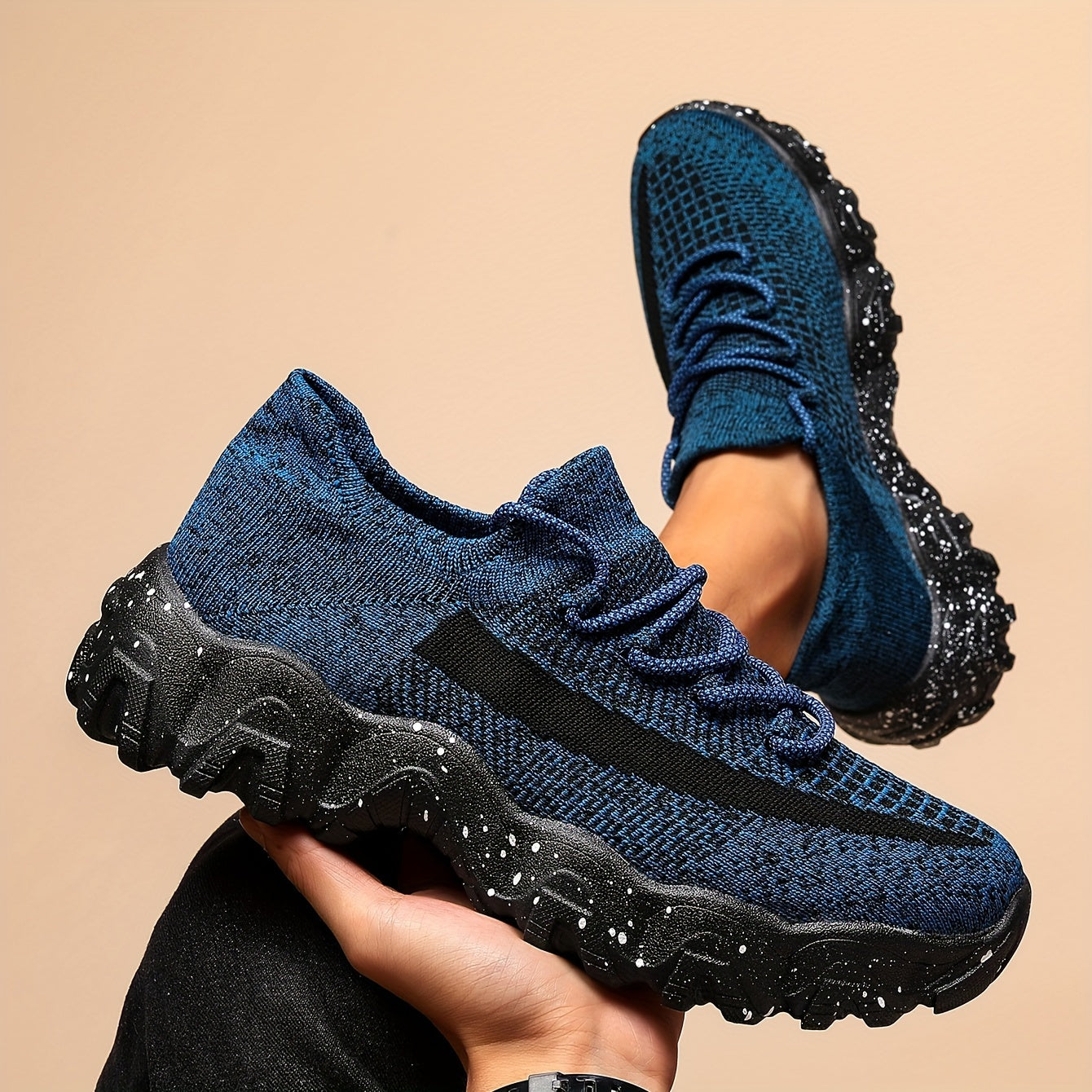 Men's Geometric Pattern Sports Sneakers Breathable Fabric Low Top Casual Running Shoes