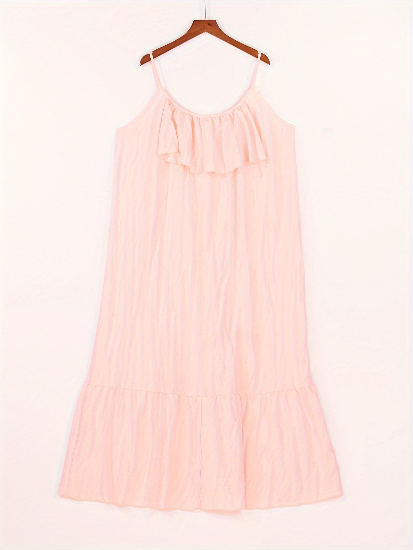 Женское ночное платье больших размеров с однотонным дизайном, рюшей и бретелями-каму, ночная рубашка