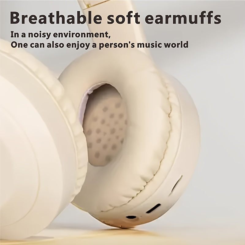 Беспроводные наушники поддерживают вставку карты и кабели.