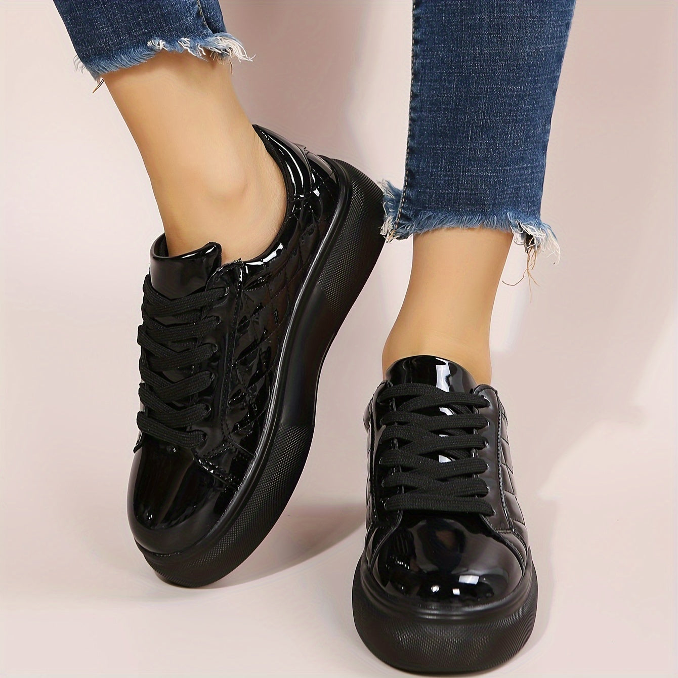 Women's Black Platform Sneakers Low-Top Casual Shoes with Thick Sole