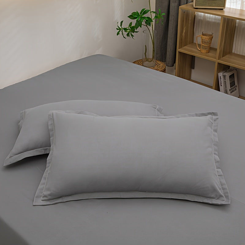 Set of 2 Breathable Cotton Pillowcases in Solid Colors Envelope Closure for Bedroom