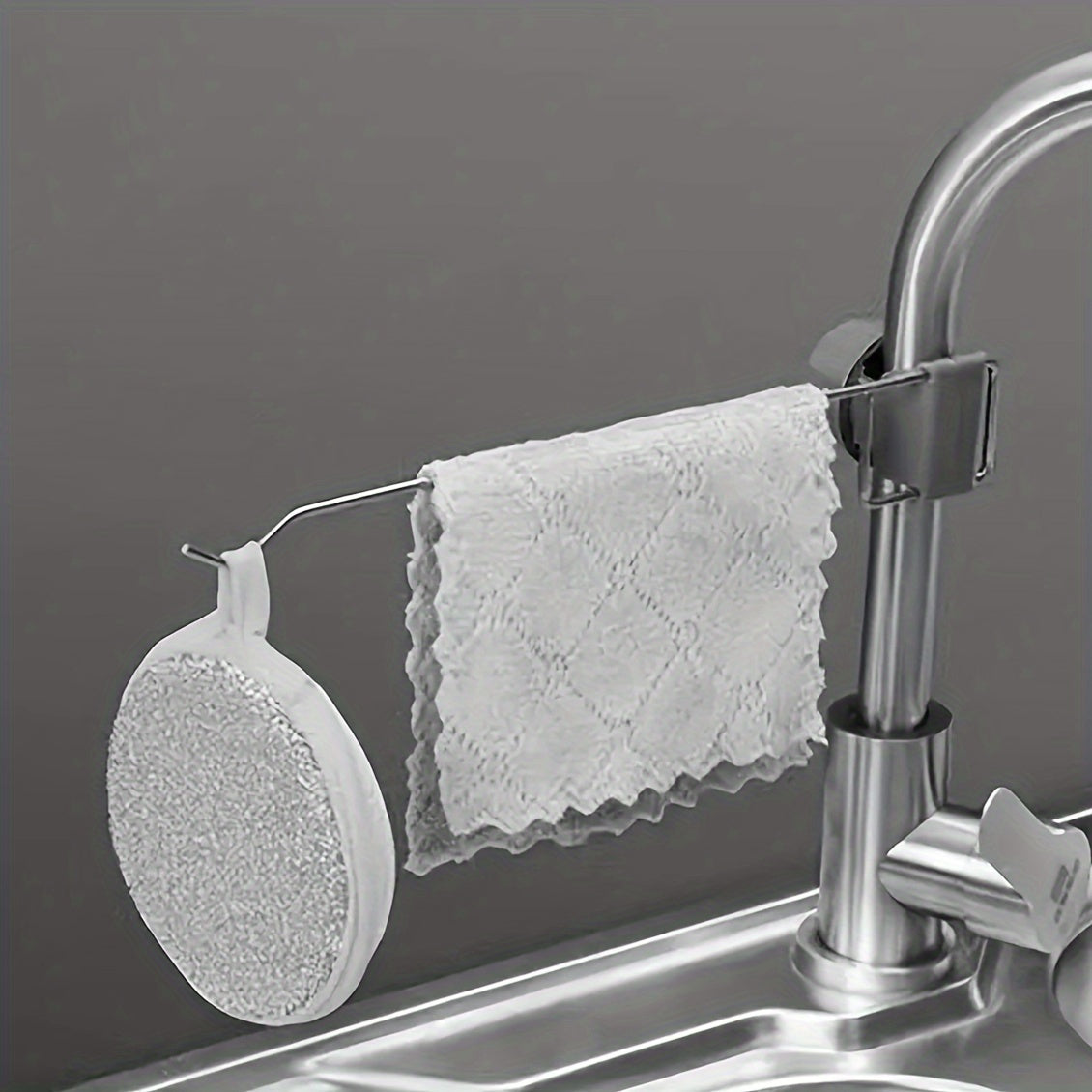 Qulay zanglamas po'latdan yasalgan kran caddy - Oshxona cho'michasi uchun organizator, gubka va mato ushlagich, idish yuvish savati - Hammom va oshxona tartibi uchun zaruriy narsa