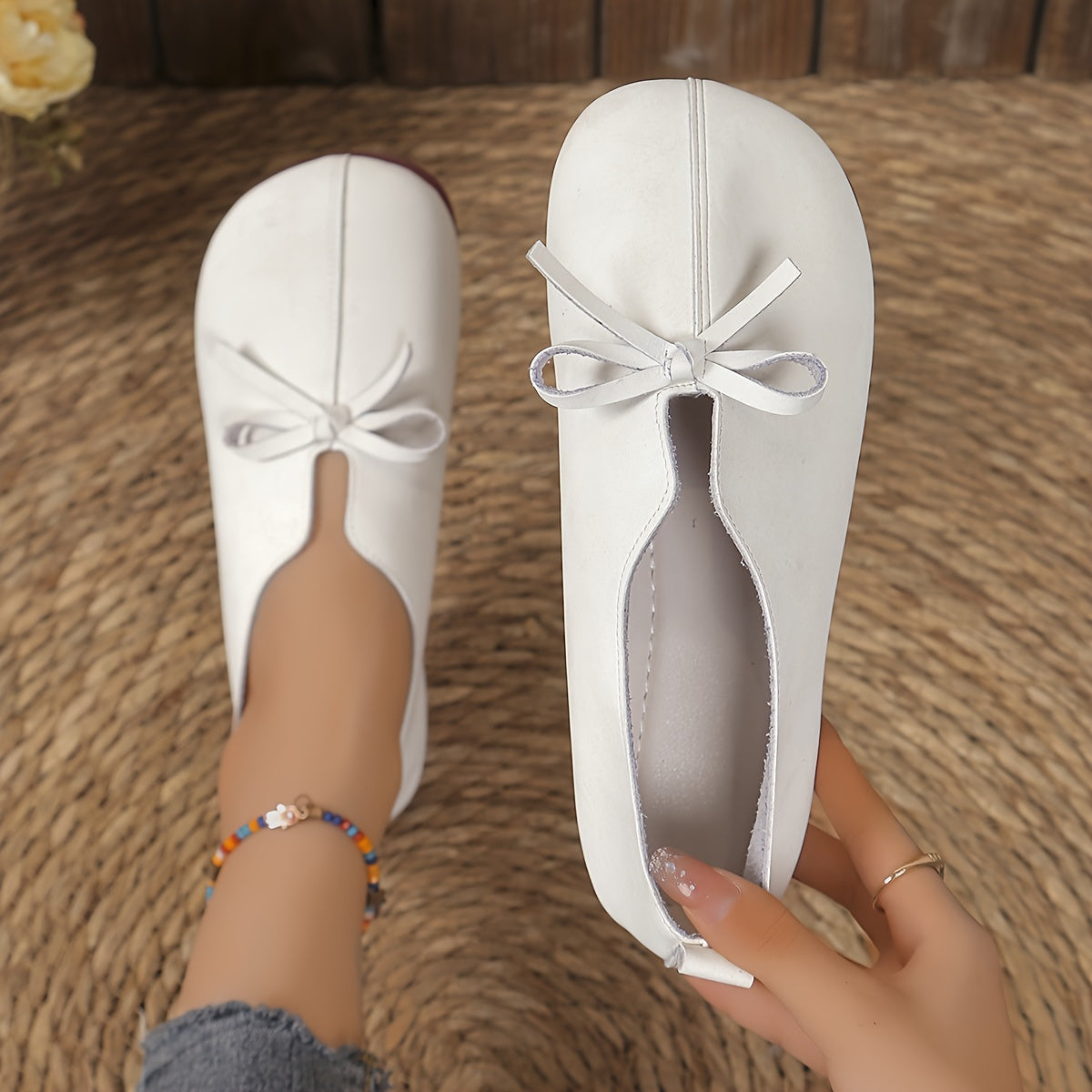 Women's Ballet Flats Solid Color Slip-On Shoes with Bow Accent