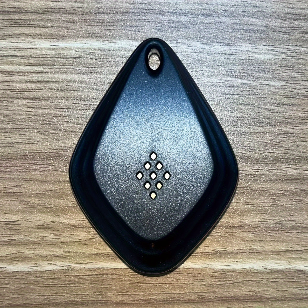 Portable USB Pest Repeller Black ABS Insect Deterrent for Camping and Home