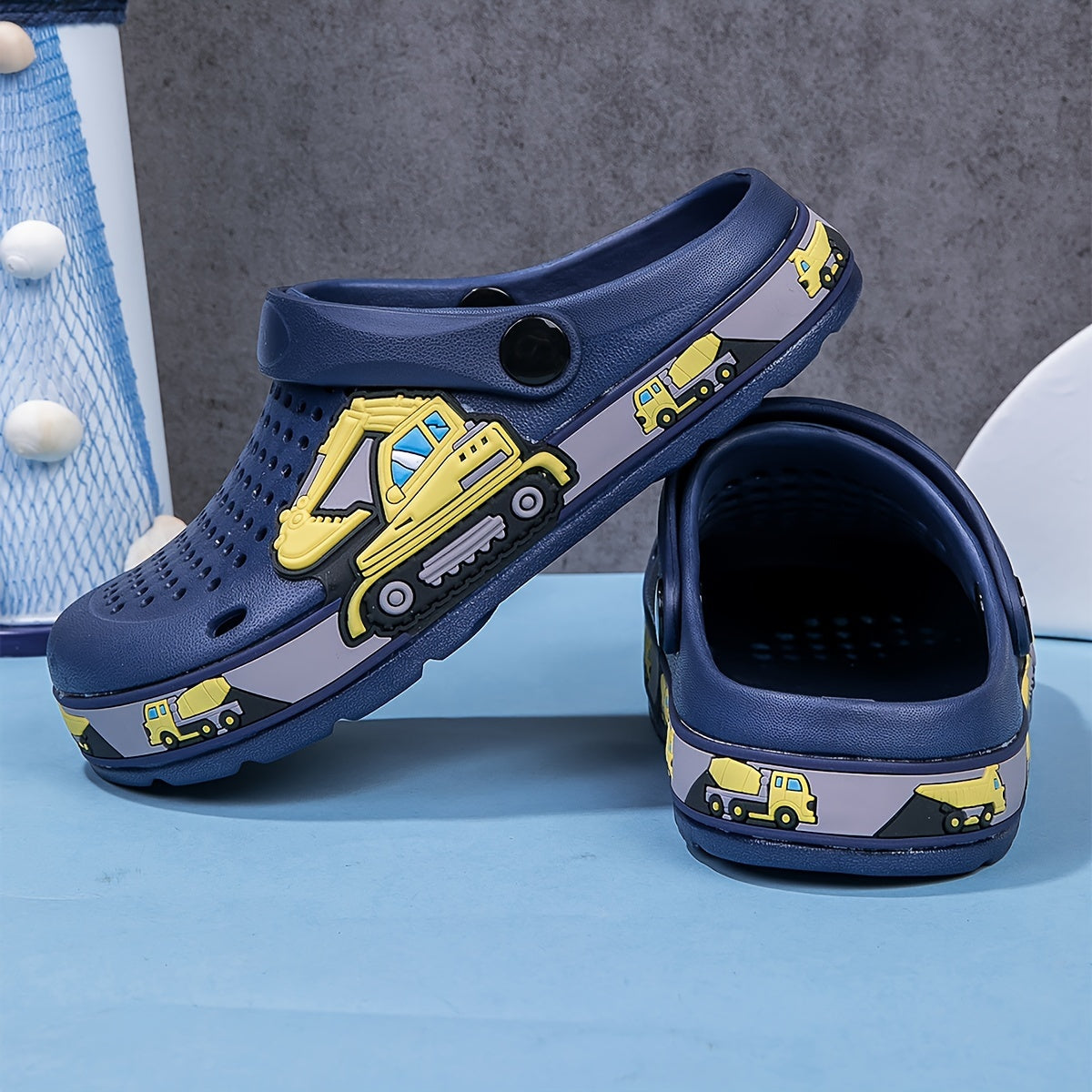 Детские мультяшные тапочки на мягкой подошве для мальчиков и девочек, дышащие, легкие, для использования внутри и снаружи, на пляже