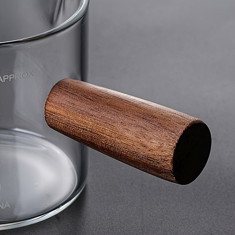 Taza de café de vidrio de borosilicato con asa de madera, doble pico y marcas de medición