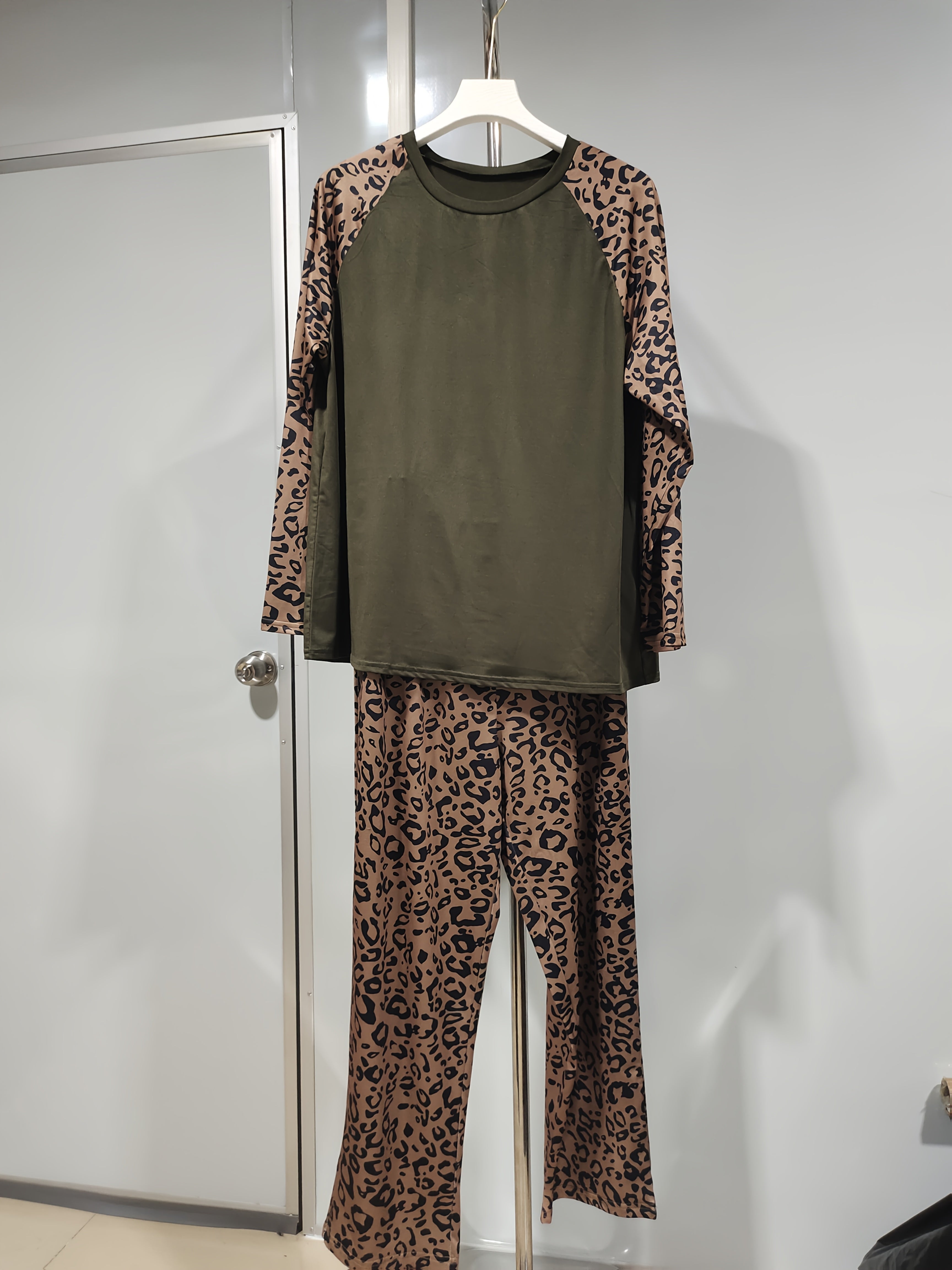 Набор домашней одежды для женщин большого размера с цветными блоками и леопардовым принтом