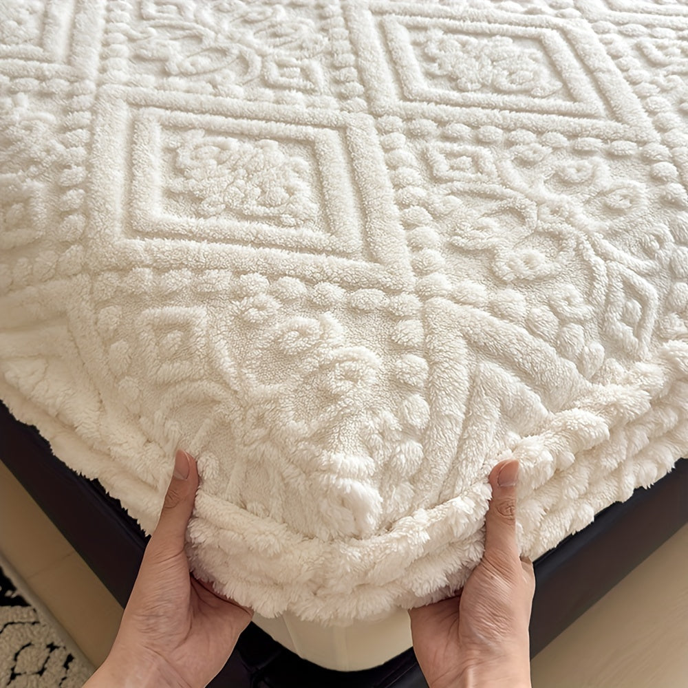 Velvet Fitted Sheet Protector Waterproof Breathable Urine-Resistant All-Season