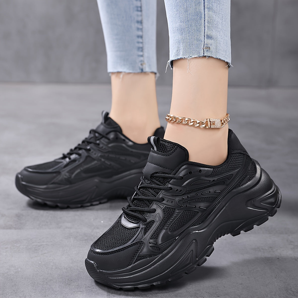 Women's Mesh Chunky Sneakers Solid Color Height Increasing Walking Trainers