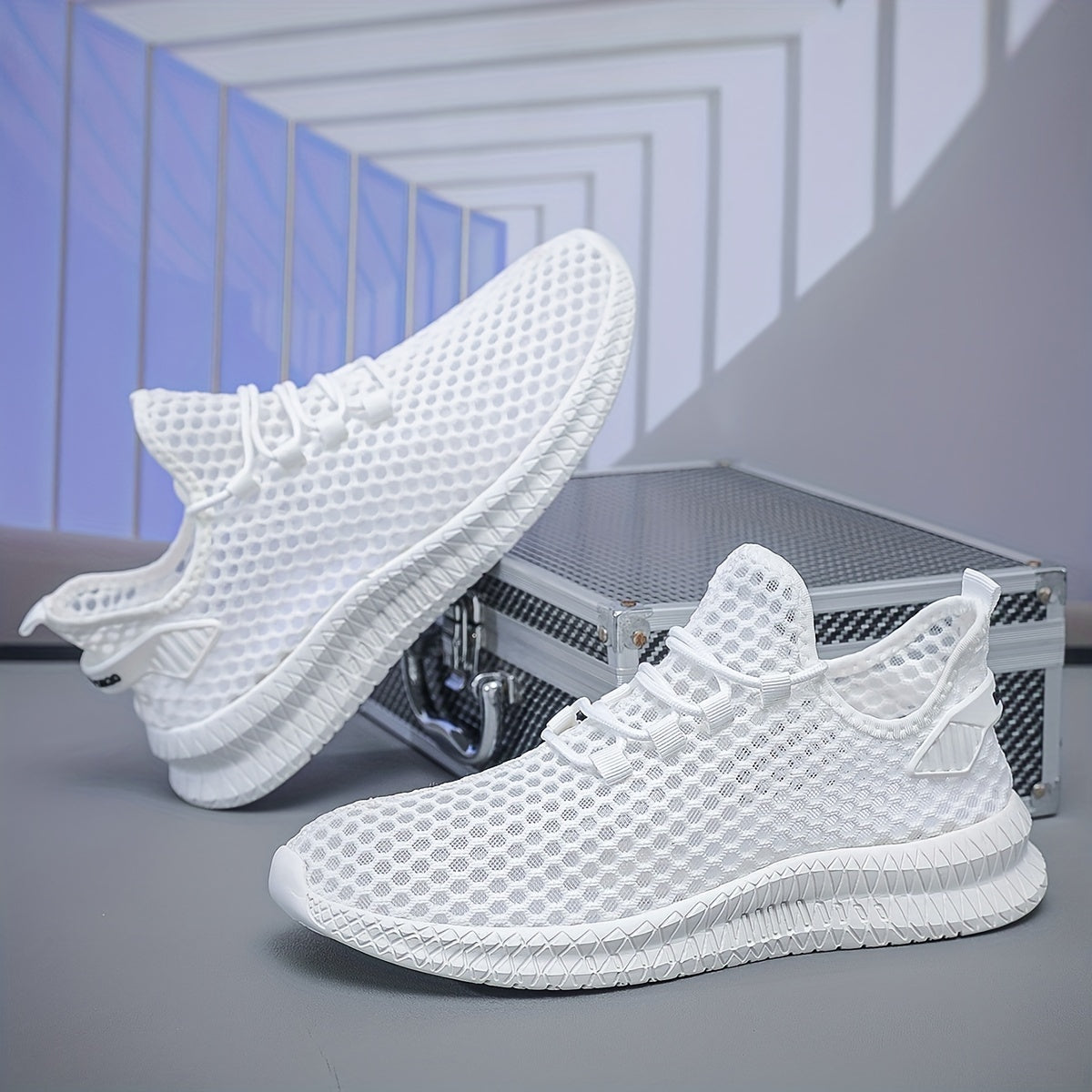 Men's Mesh Slip-On Running Shoes for Outdoor Workouts Lightweight Casual Sneakers