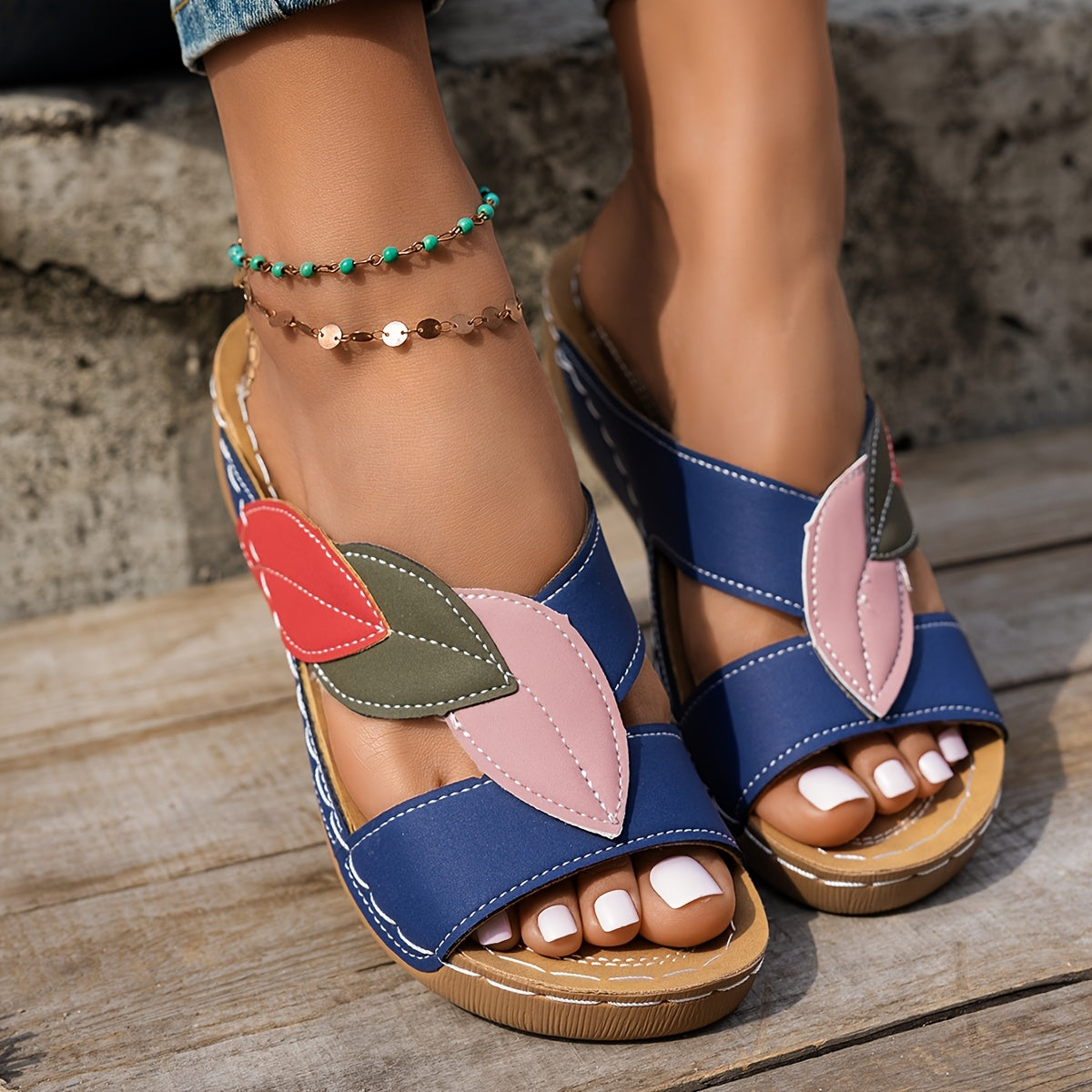 Women's Leaf Pattern Slide Sandals Open Toe Faux Flat Heel Slip-On