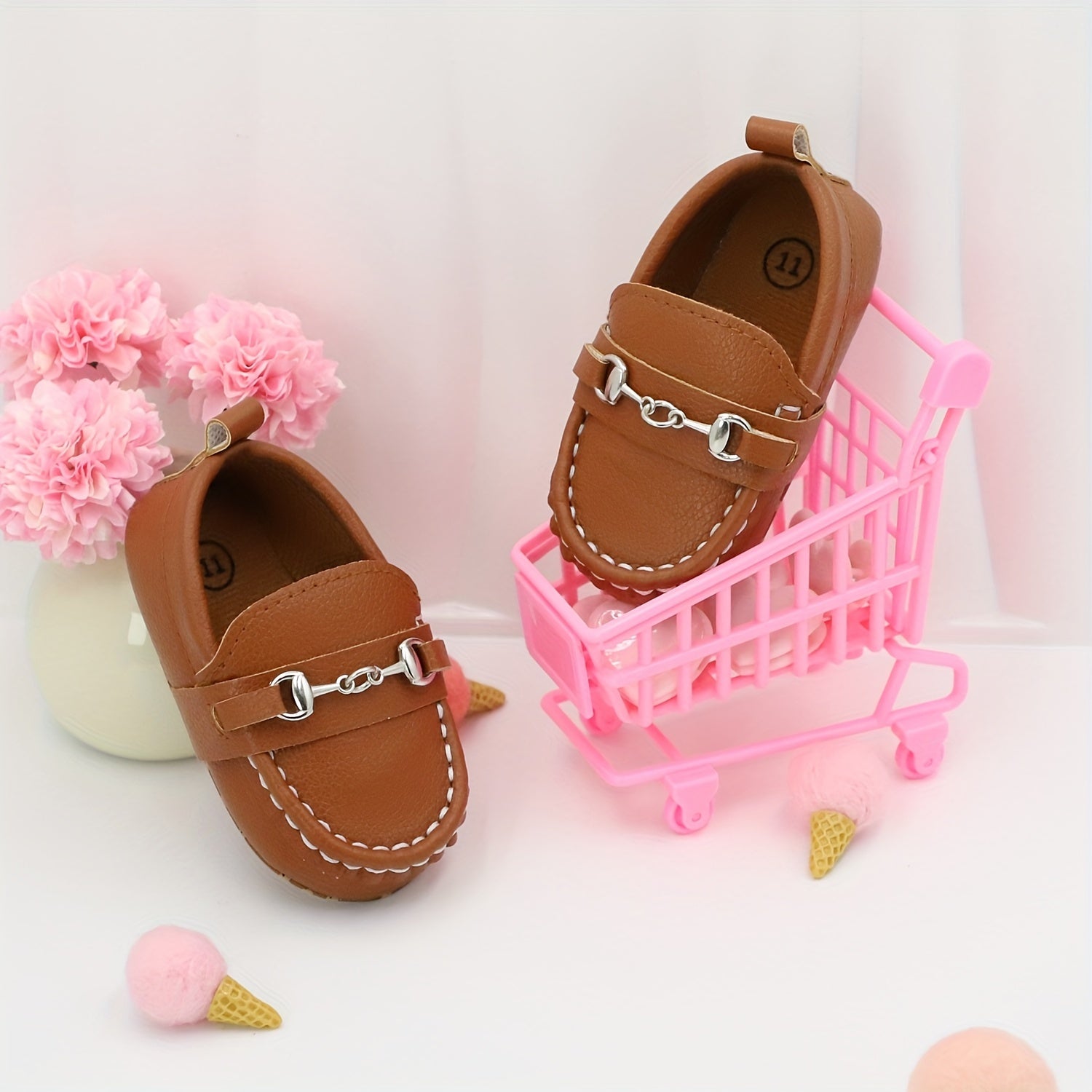 Kichkina bolalar va chaqaloqlar uchun ichki va bayram poyabzali, bir xil rangli PU mato, osongina kiyinadigan, har mavsum uchun qulay