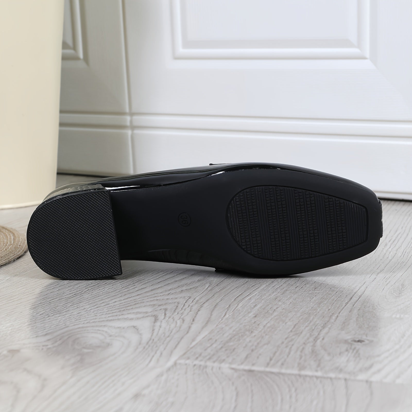 Women's Lightweight Square Toe Breathable Solid Color Dress Shoes