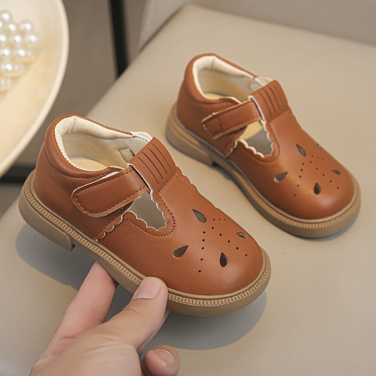 Girls Flats Spring Autumn Breathable Soft-Soled Princess Shoes Round Toe PU Comfortable