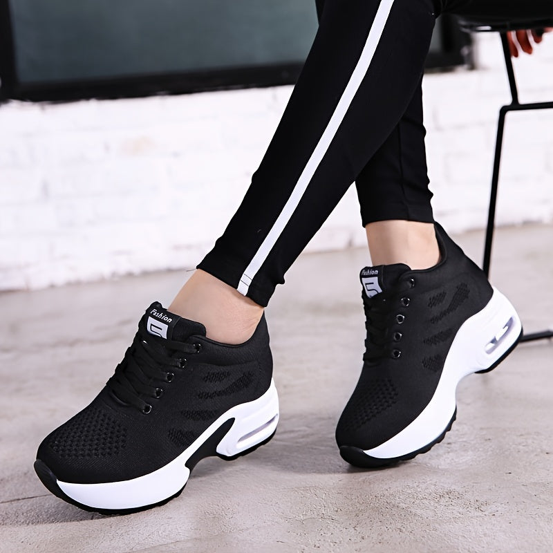 Women's Mesh Low Top Sneakers Lightweight Breathable Casual Shoes Black and White