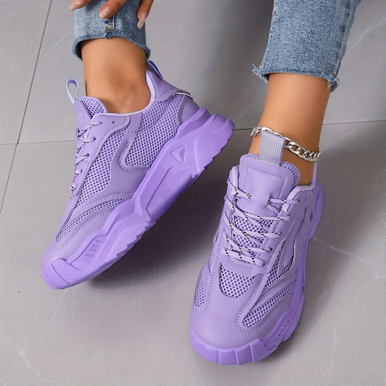 Women's Mesh Sneakers Breathable Lace-Up Low Top White Casual Shoes