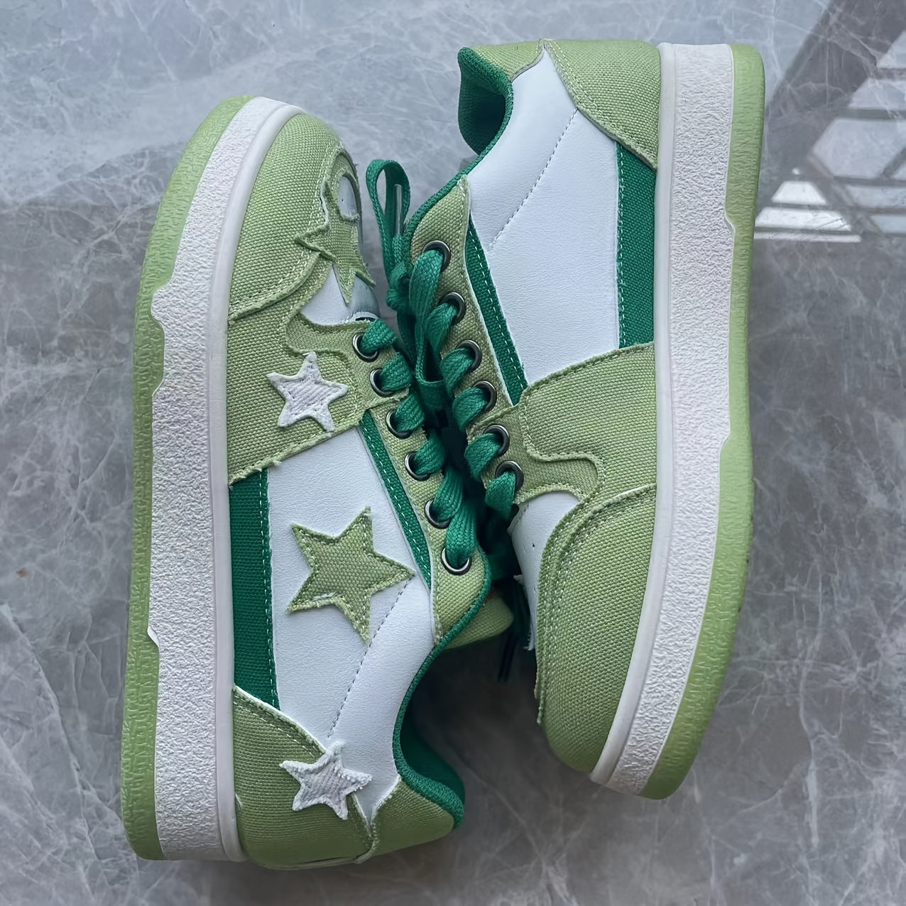 Women's Vintage Star-Patterned Sneakers Breathable Lightweight Non Slip