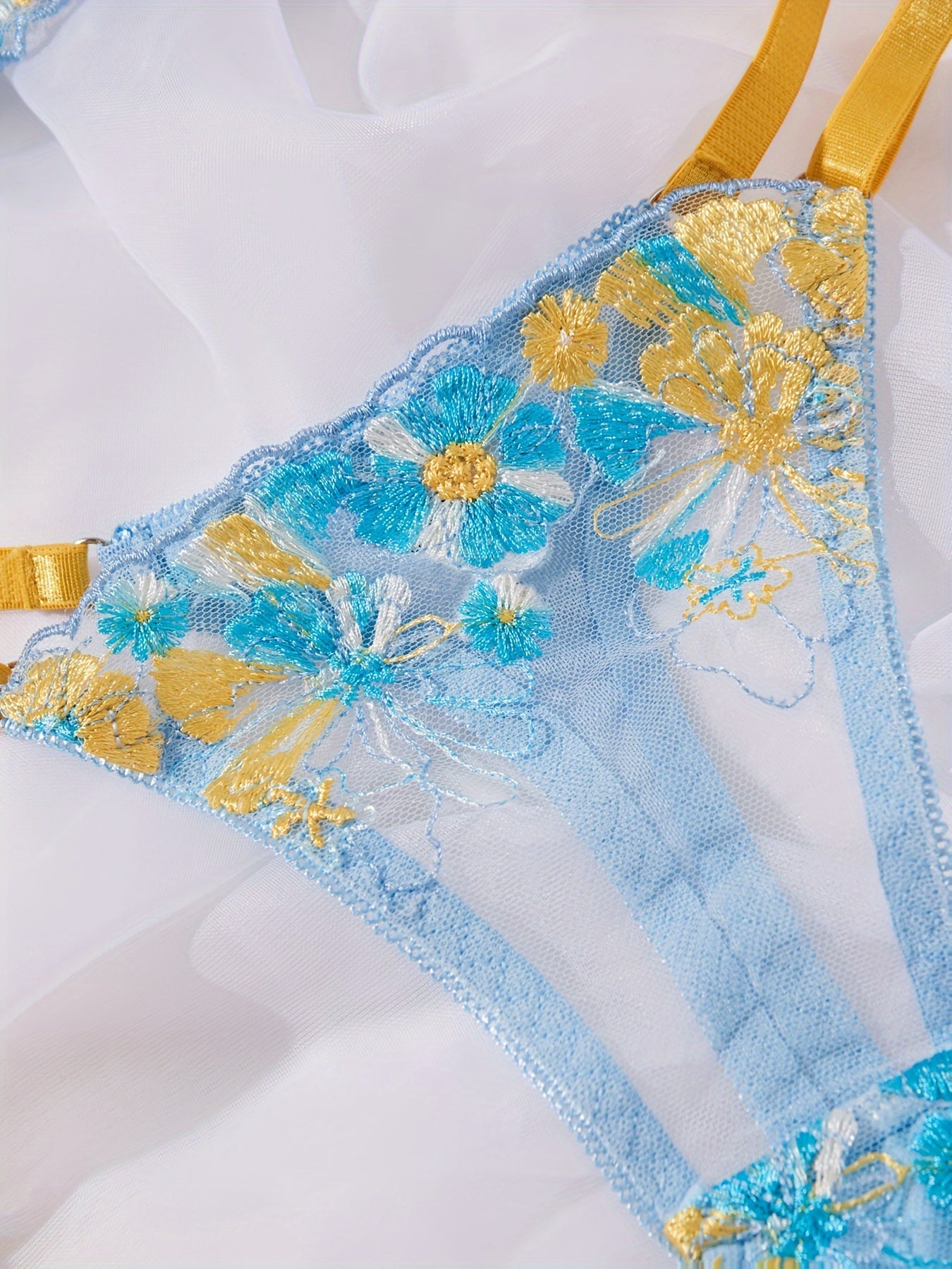 Women's Lace Seductive Lingerie Set with Adjustable Straps and Floral Design