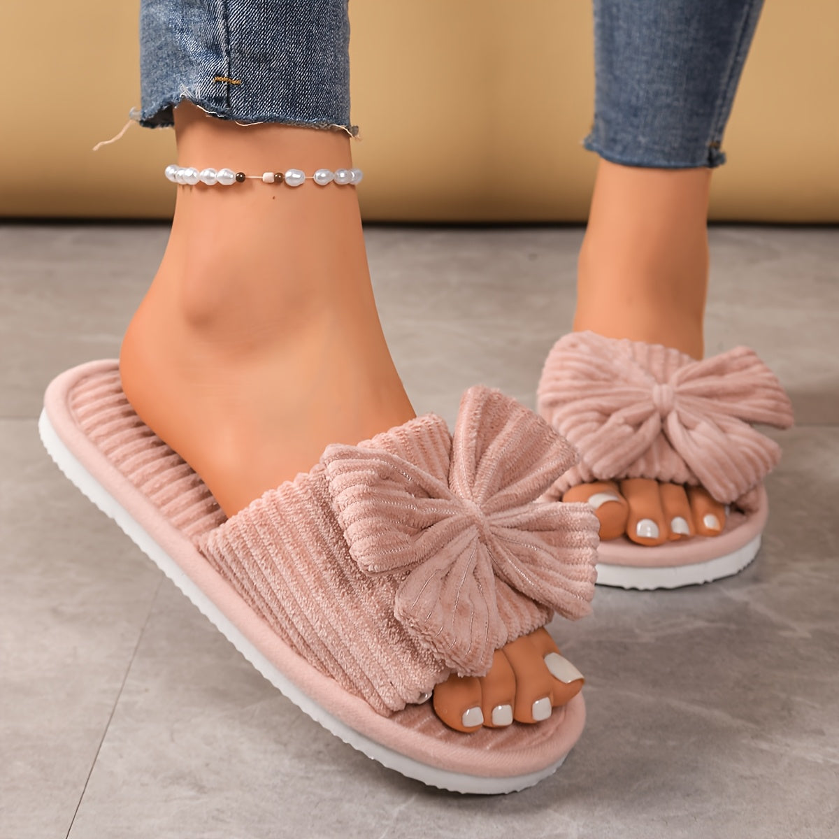 Ayollar uchun bosma bilan bezatilgan yopiladigan shippaklar, yumshoq mato, ichki va tashqi uy poyabzali