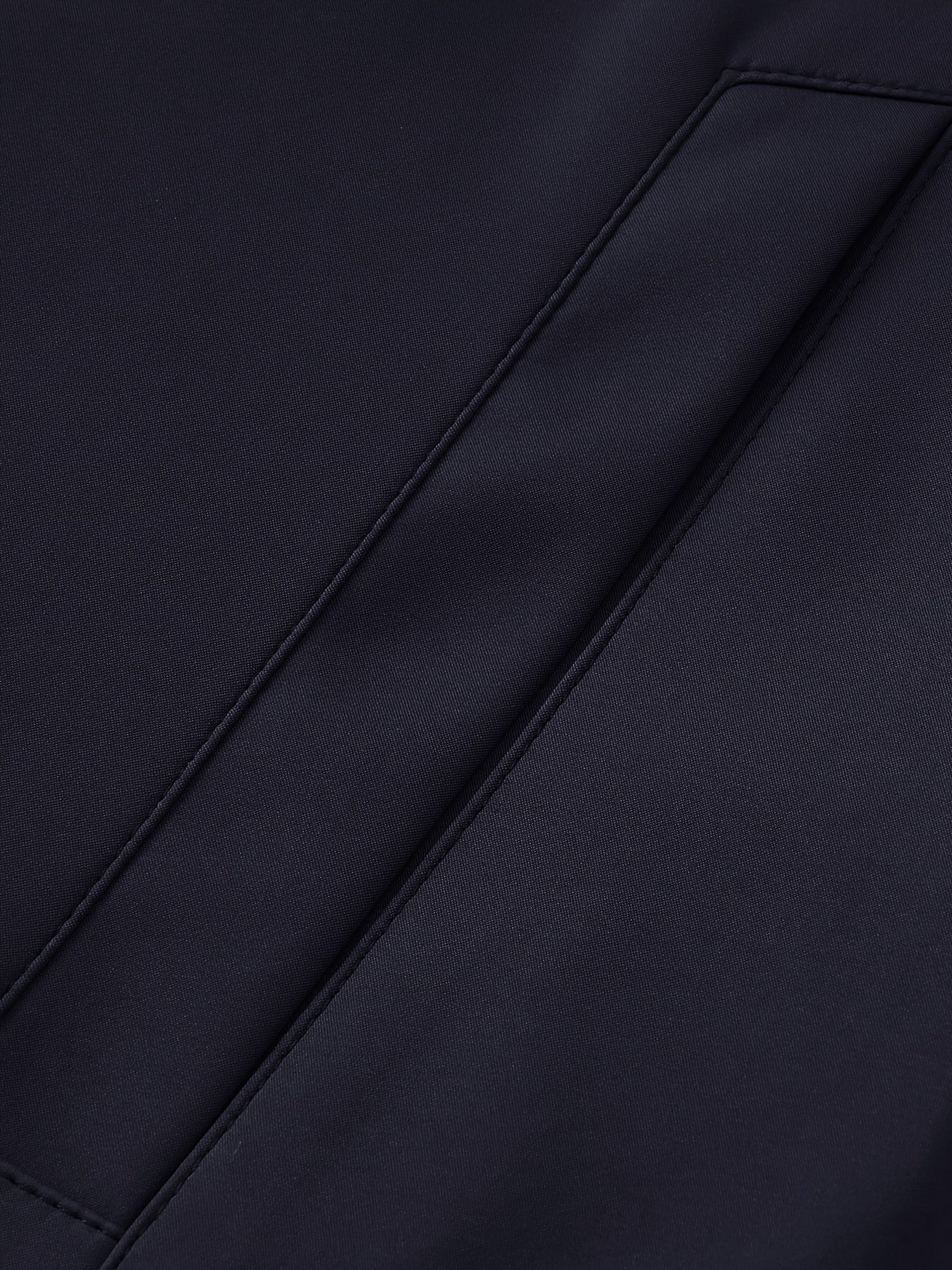 Erkaklar uchun tasodifiy polyester jakk, lapel yaka va fermuar yopilishi bilan, kuz/qish mavsumida dam olish kunlari uchun mukammal.