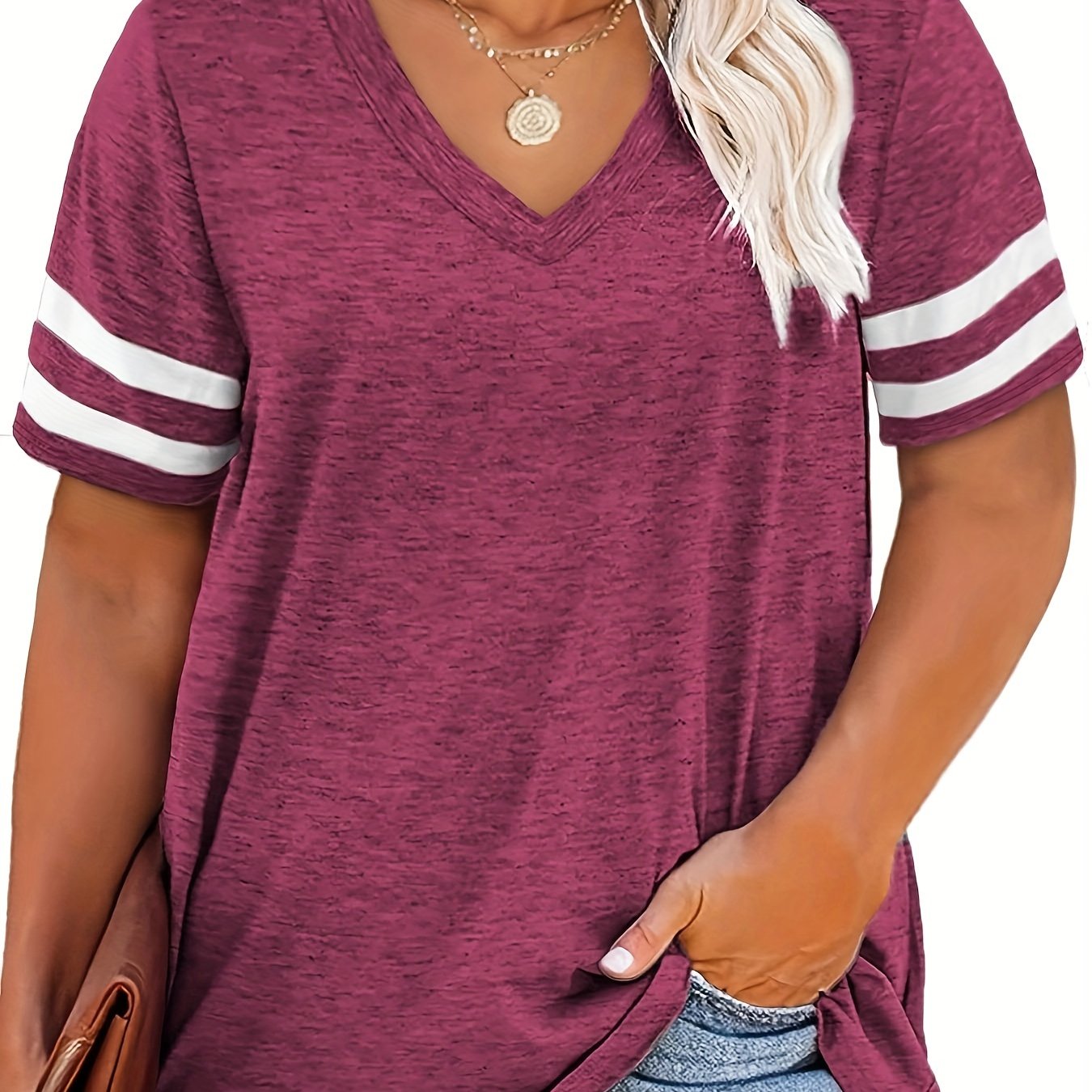 Plus Size Women's V-Neck Short Sleeve T-Shirt Lightweight Stretchy Summer Tee