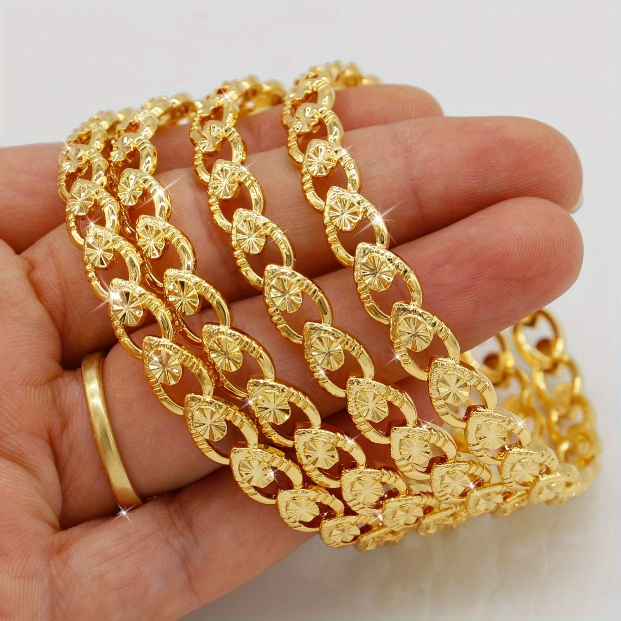 Vintage Alloy Water Drop Floral Bracelet Set for Women