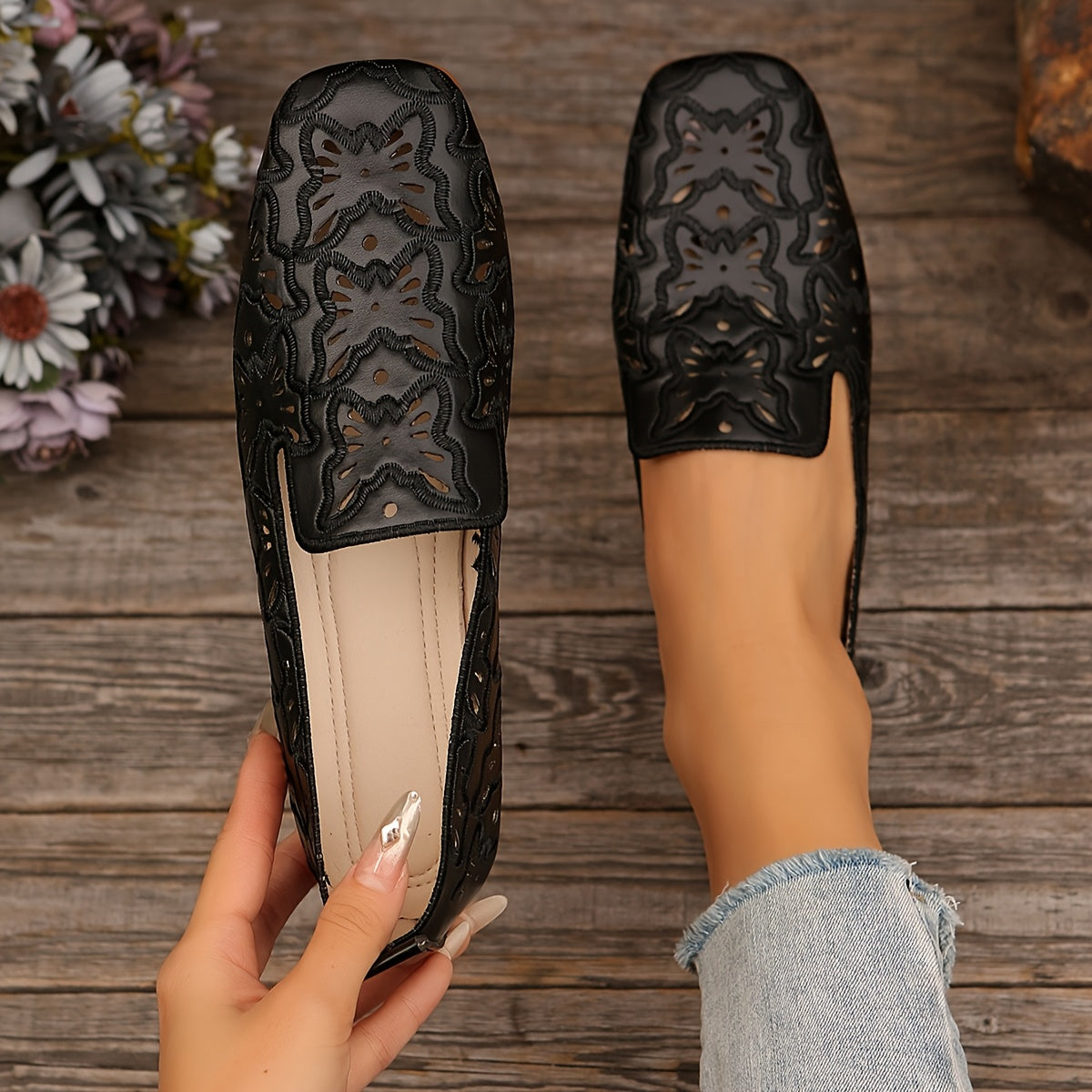 Women's Flat Shoes Square Toe Butterfly Pattern Casual Shoes