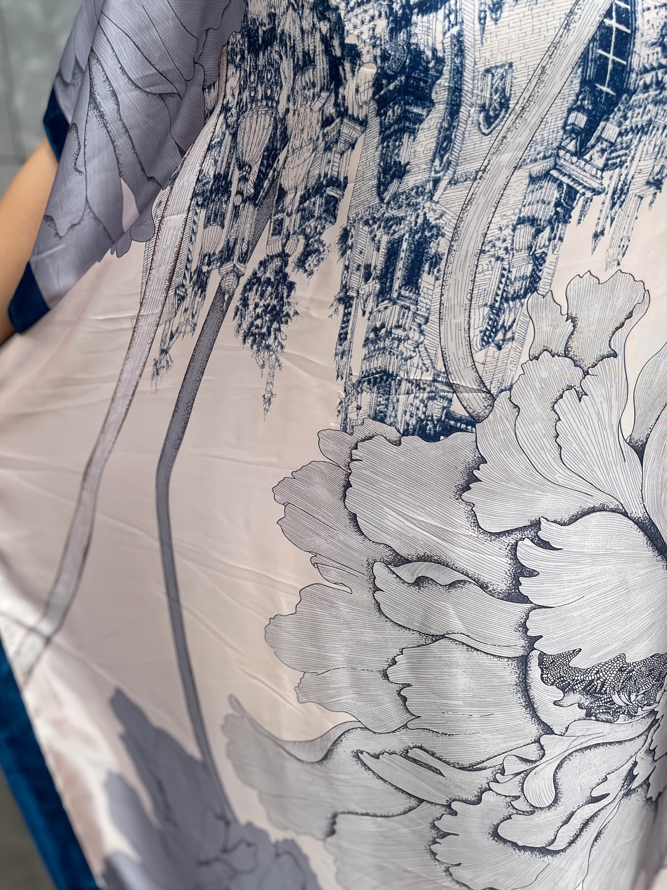 Ayollar uchun gul bosma batwing ko'ylak va sharf, yengil nafas oladigan mato