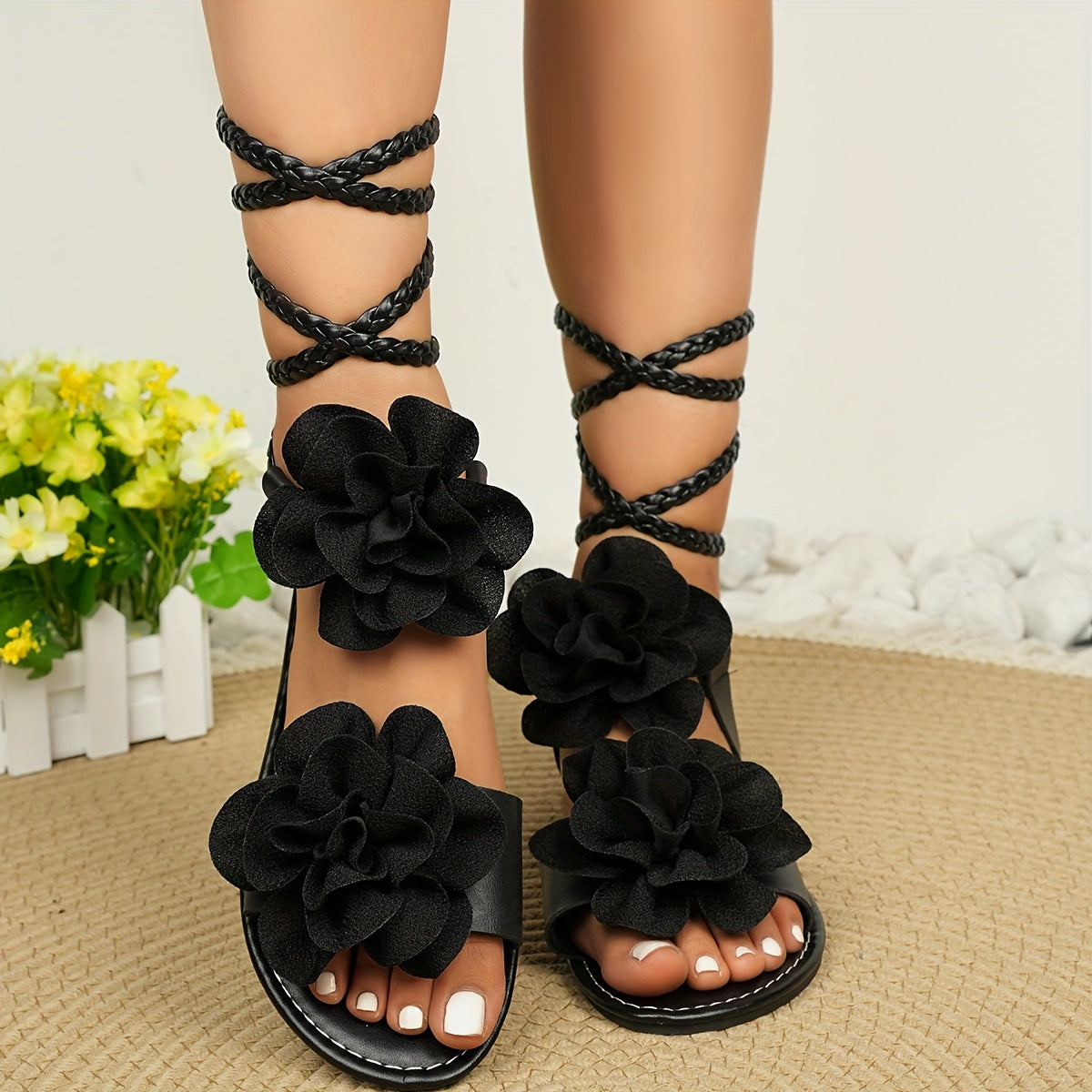 Women's White Floral Embellished Roman Sandals Summer Low-Heel Open-Toe Lace-Up