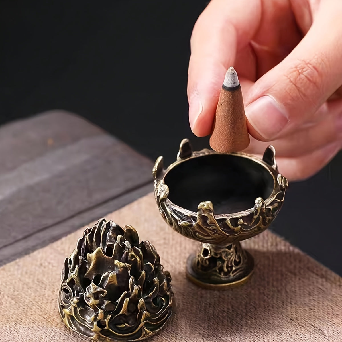 Copper Alloy Incense Burner with Dragon Design for Tea Ceremonies and Gifts