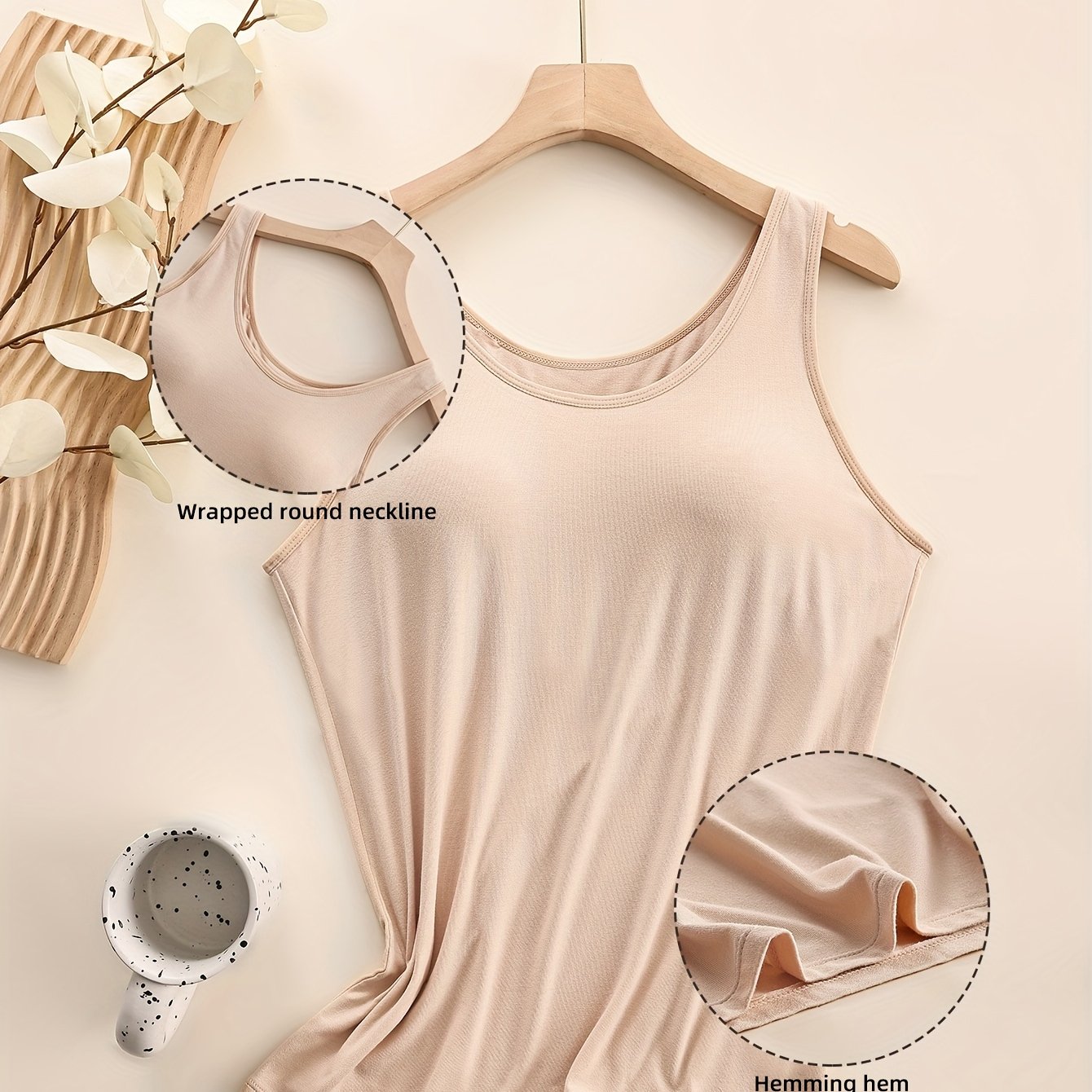 Женская майка без швов для полных с дышащей тканью и встроенным бюстгальтером