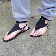 Women's Flat Sandals with Clip Toe and Buckle Strap for Summer Beach Casual Wear