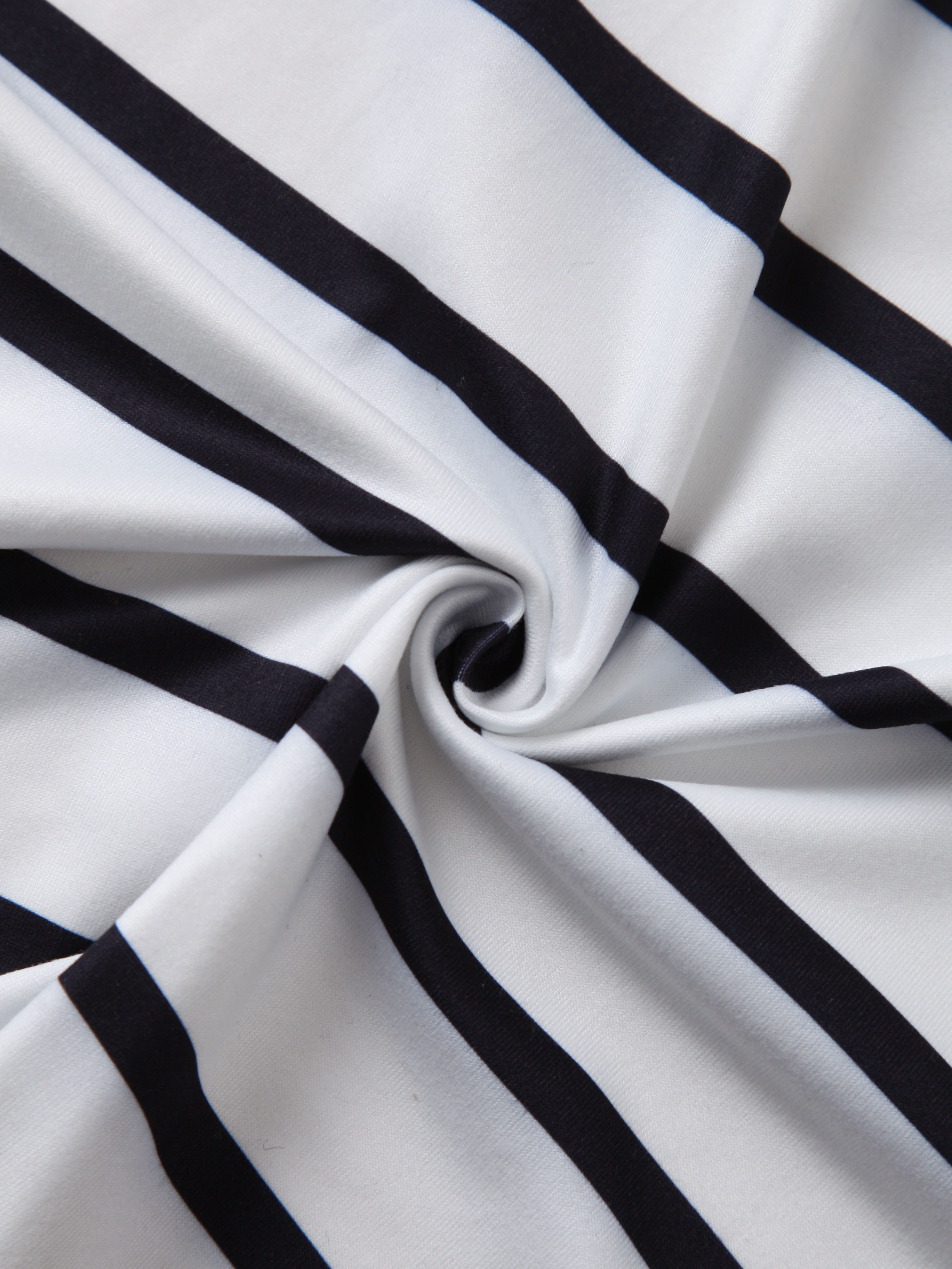 Women's Plus Size Striped V-Neck T-Shirt with Random Print Short Sleeve Casual Top